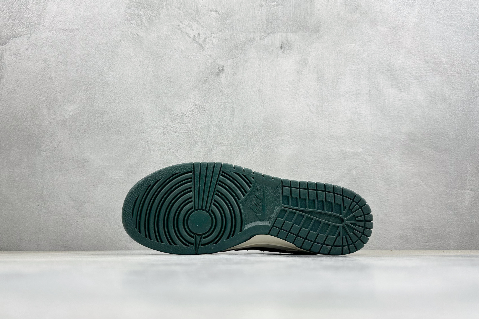 280 SC版Nike SB Dunk Low 马年限定 苔绿奶杏 高端定制 低帮休闲板鞋 NH0601-483-Chinese UA Cheap High Quatity Brand Clothes Bags handbags Sneakers wholesale wholesaler seller from China Factory suppliers Fashion Clothing Shoes best Quality Beautiful Price 280 SC版Nike SB Dunk Low 马年限定 苔绿奶杏 高端定制 低帮休闲板鞋 NH0601-483
