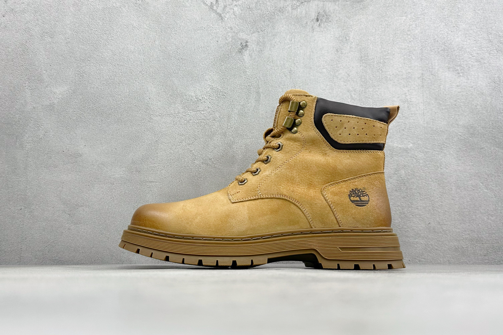 240 Timberland添柏岚/天伯伦 秋冬新品（毛绒内里保暖锁热）秋冬必备户外休闲大黄靴系列 TB10059