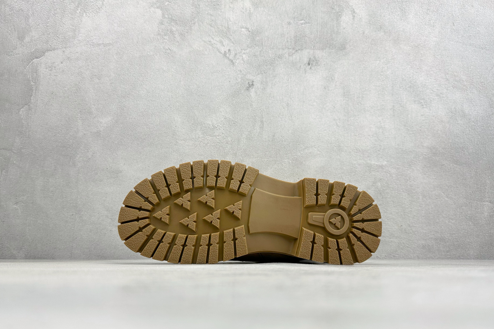 240 Timberland添柏岚/天伯伦 秋冬新品（毛绒内里保暖锁热）秋冬必备户外休闲大黄靴系列 TB10059