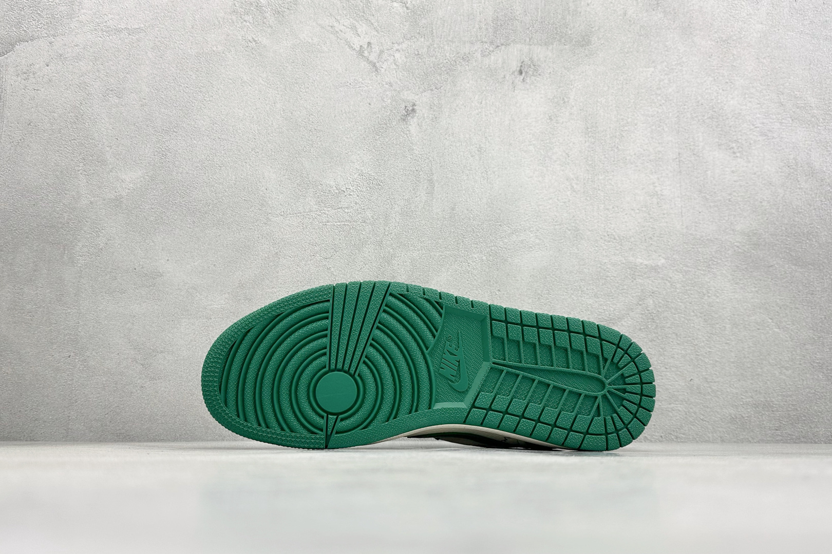 280 Travis Scott x Fragment Design x Air Jordan 1 Low SP AJ1 乔1米绿 低帮文化休闲板鞋 LD2028-069-Chinese UA Cheap High Quatity Brand Clothes Bags handbags Sneakers wholesale wholesaler seller from China Factory suppliers Fashion Clothing Shoes best Quality Beautiful Price 280 Travis Scott x Fragment Design x Air Jordan 1 Low SP AJ1 乔1米绿 低帮文化休闲板鞋 LD2028-069