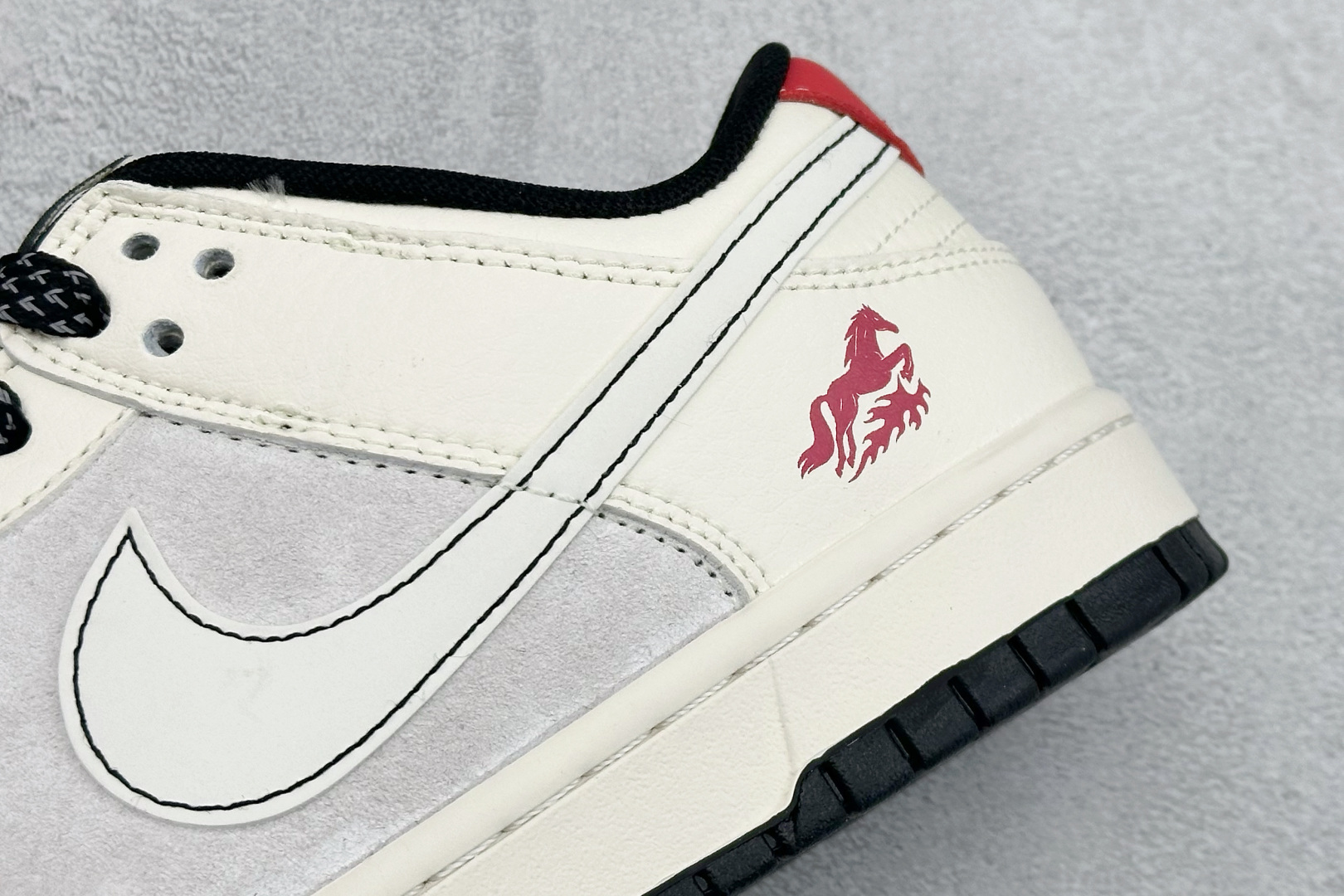 Nike Dunk Low Retro 马年限定 周年高端定制 低帮休闲板鞋 ZH2598-808