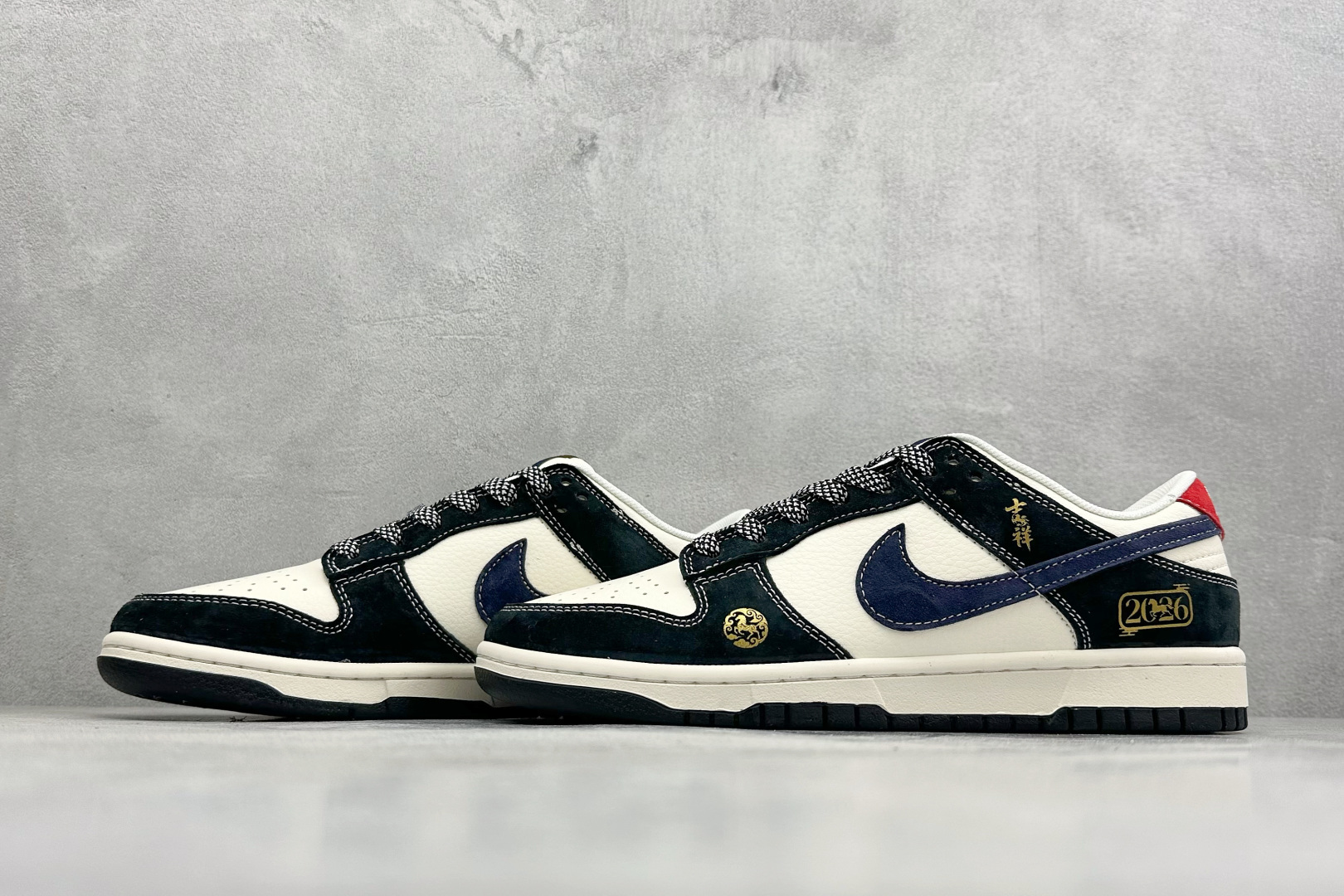 260 Nike Dunk Low Retro 马年限定 周年高端定制 低帮休闲板鞋 FC1688-256-Chinese UA Cheap High Quatity Brand Clothes Bags handbags Sneakers wholesale wholesaler seller from China Factory suppliers Fashion Clothing Shoes best Quality Beautiful Price 260 Nike Dunk Low Retro 马年限定 周年高端定制 低帮休闲板鞋 FC1688-256