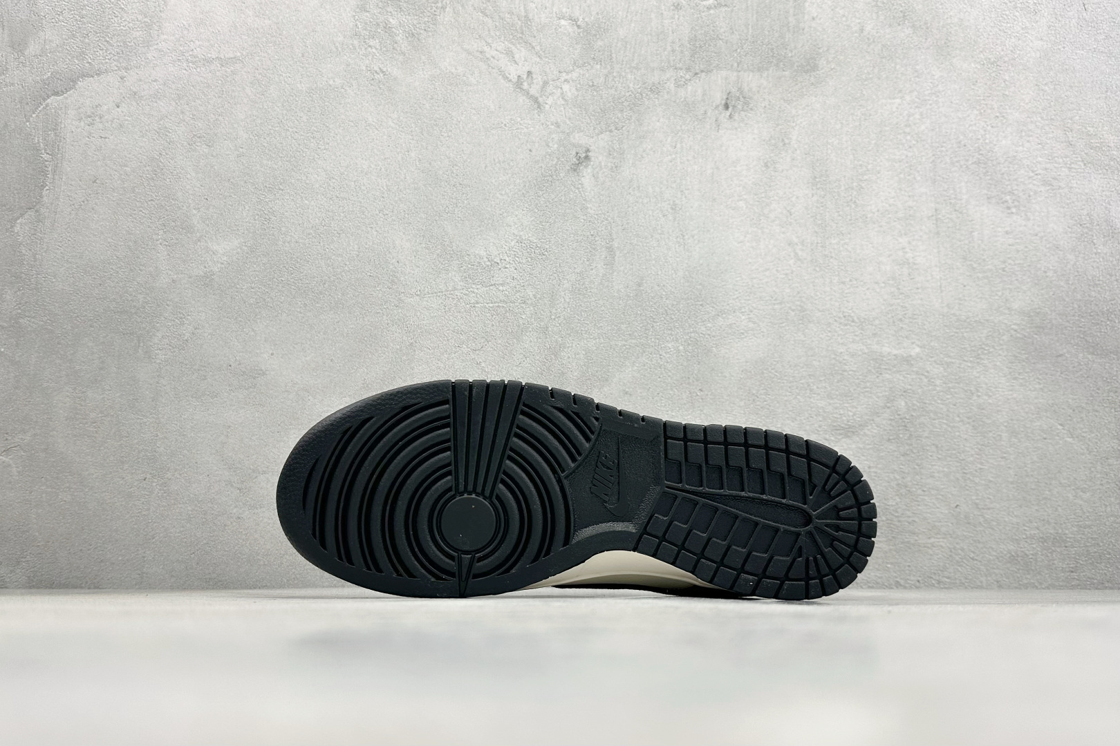 260 Nike Dunk Low Retro 马年限定 周年高端定制 低帮休闲板鞋 FC1688-256-Chinese UA Cheap High Quatity Brand Clothes Bags handbags Sneakers wholesale wholesaler seller from China Factory suppliers Fashion Clothing Shoes best Quality Beautiful Price 260 Nike Dunk Low Retro 马年限定 周年高端定制 低帮休闲板鞋 FC1688-256