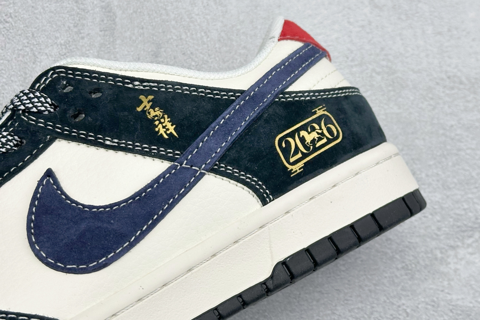 260 Nike Dunk Low Retro 马年限定 周年高端定制 低帮休闲板鞋 FC1688-256-Chinese UA Cheap High Quatity Brand Clothes Bags handbags Sneakers wholesale wholesaler seller from China Factory suppliers Fashion Clothing Shoes best Quality Beautiful Price 260 Nike Dunk Low Retro 马年限定 周年高端定制 低帮休闲板鞋 FC1688-256