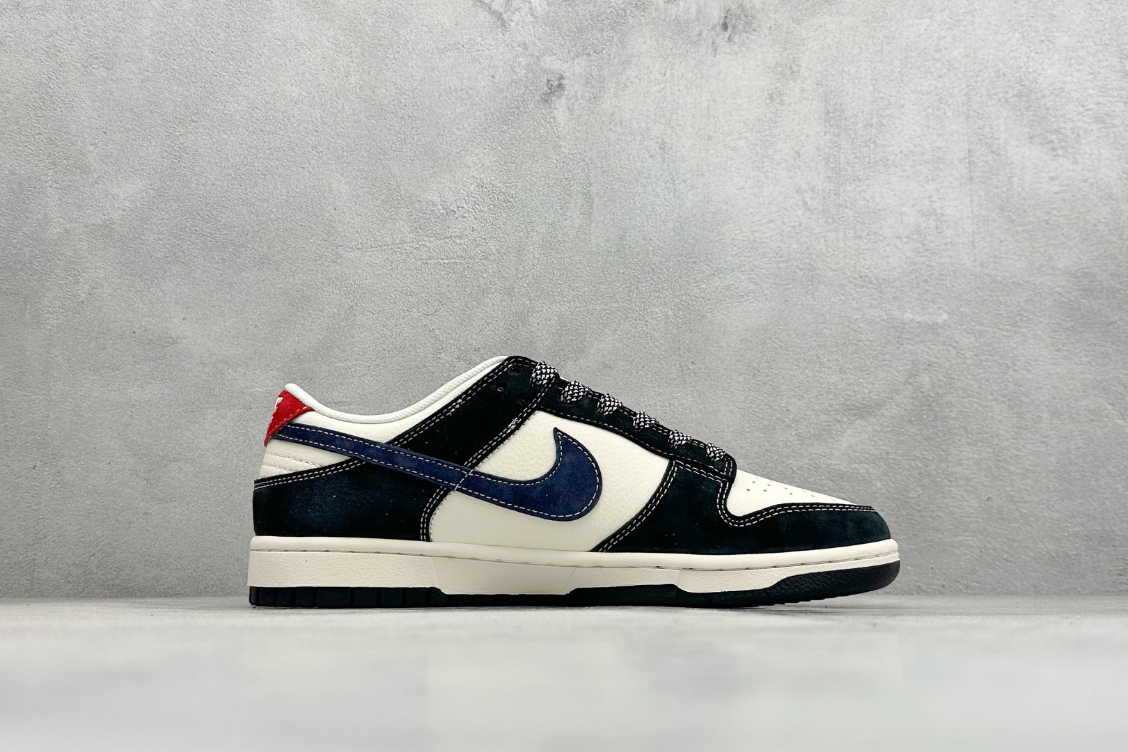 260 Nike Dunk Low Retro 马年限定 周年高端定制 低帮休闲板鞋 FC1688-256-Chinese UA Cheap High Quatity Brand Clothes Bags handbags Sneakers wholesale wholesaler seller from China Factory suppliers Fashion Clothing Shoes best Quality Beautiful Price 260 Nike Dunk Low Retro 马年限定 周年高端定制 低帮休闲板鞋 FC1688-256