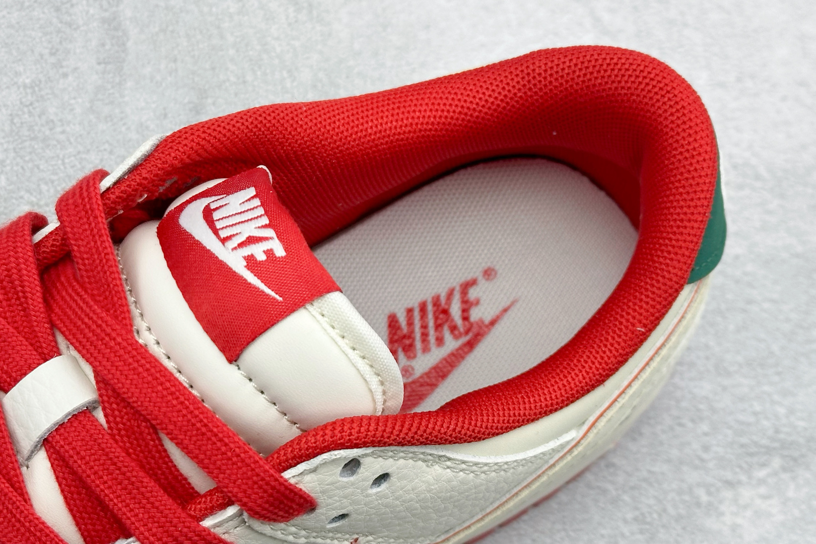 260 Nike Dunk Low Retro 马年限定 周年高端定制 低帮休闲板鞋 XT6988-110-Chinese UA Cheap High Quatity Brand Clothes Bags handbags Sneakers wholesale wholesaler seller from China Factory suppliers Fashion Clothing Shoes best Quality Beautiful Price 260 Nike Dunk Low Retro 马年限定 周年高端定制 低帮休闲板鞋 XT6988-110