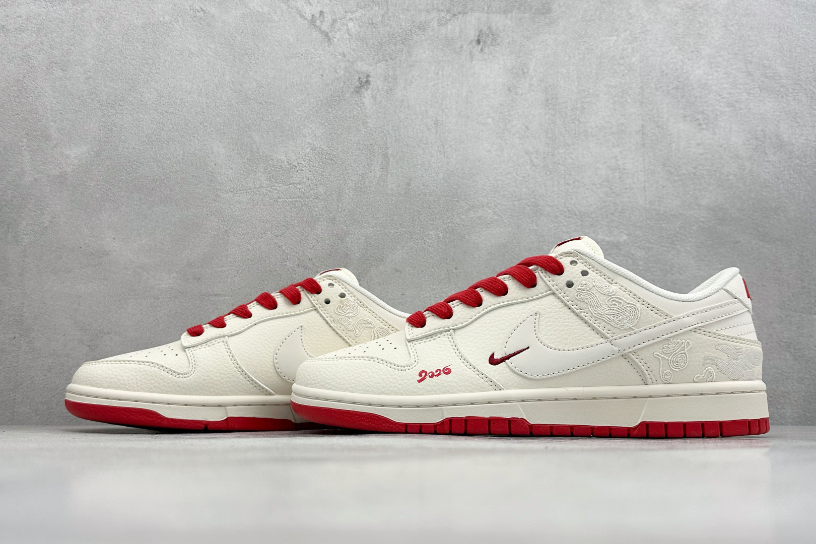 260 Nike Dunk Low 2026 丙午马年限定款 鞋身融入中式祥云暗纹刺绣XT6998-157-Chinese UA Cheap High Quatity Brand Clothes Bags handbags Sneakers wholesale wholesaler seller from China Factory suppliers Fashion Clothing Shoes best Quality Beautiful Price 260 Nike Dunk Low 2026 丙午马年限定款 鞋身融入中式祥云暗纹刺绣XT6998-157