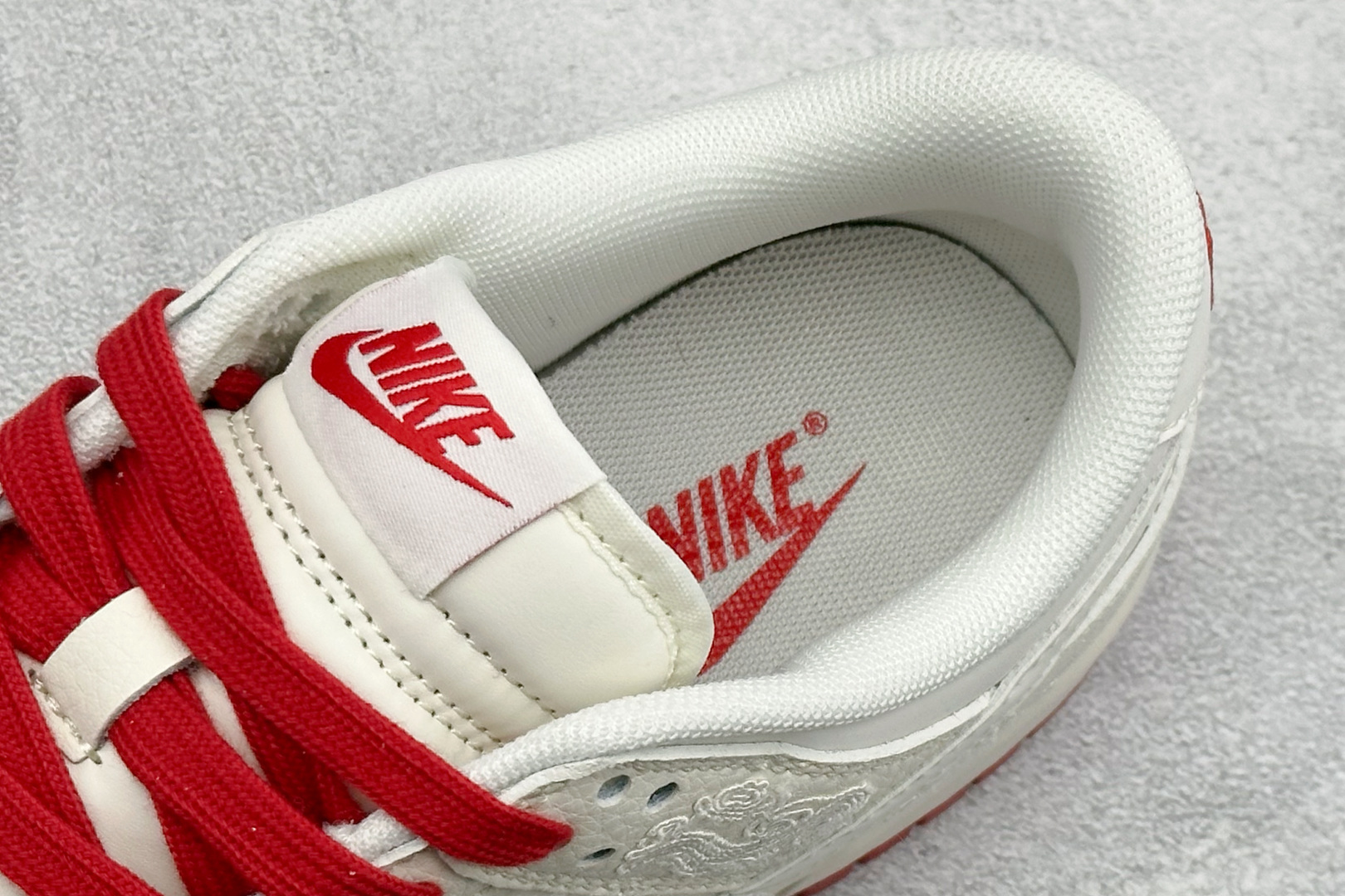 260 Nike Dunk Low 2026 丙午马年限定款 鞋身融入中式祥云暗纹刺绣XT6998-157-Chinese UA Cheap High Quatity Brand Clothes Bags handbags Sneakers wholesale wholesaler seller from China Factory suppliers Fashion Clothing Shoes best Quality Beautiful Price 260 Nike Dunk Low 2026 丙午马年限定款 鞋身融入中式祥云暗纹刺绣XT6998-157