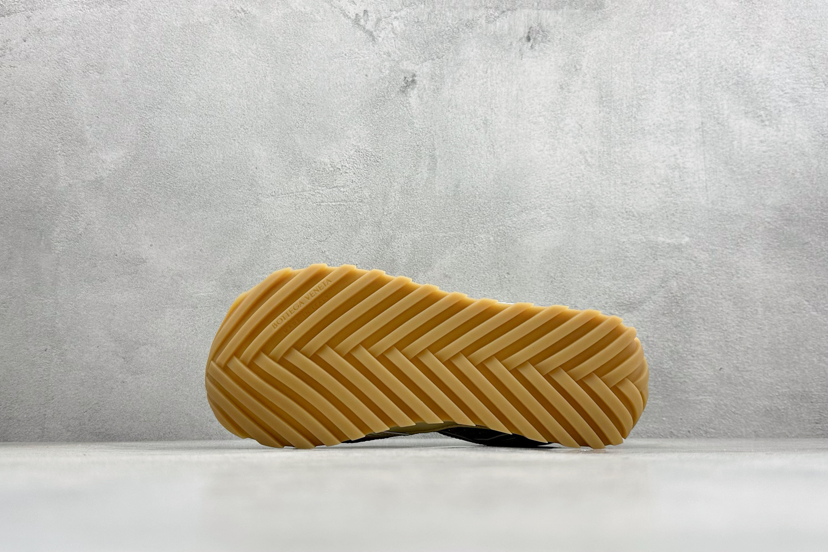 380 M版BOTTEGA VENETA Orbit Runner BV葆蝶家时尚休闲王一博同款老爹鞋运动鞋