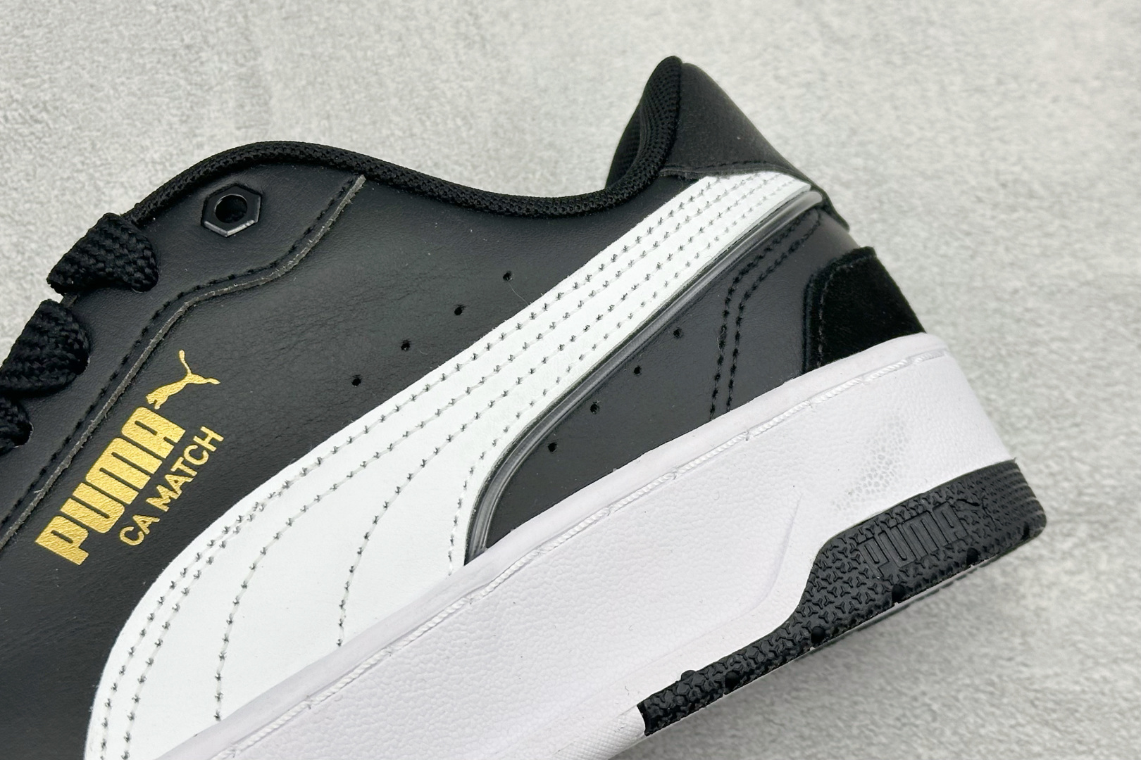 150 PUMA彪马 CA Match Court 休闲经典简约复古低帮板鞋 308621-01-Chinese UA Cheap High Quatity Brand Clothes Bags handbags Sneakers wholesale wholesaler seller from China Factory suppliers Fashion Clothing Shoes best Quality Beautiful Price 150 PUMA彪马 CA Match Court 休闲经典简约复古低帮板鞋 308621-01