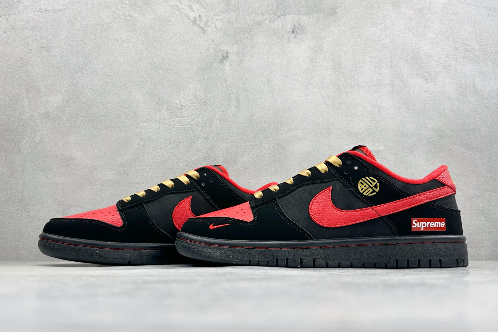 SC版Nike SB Dunk Low 黑红撞色 高端定制 低帮休闲板鞋 NH0601-488