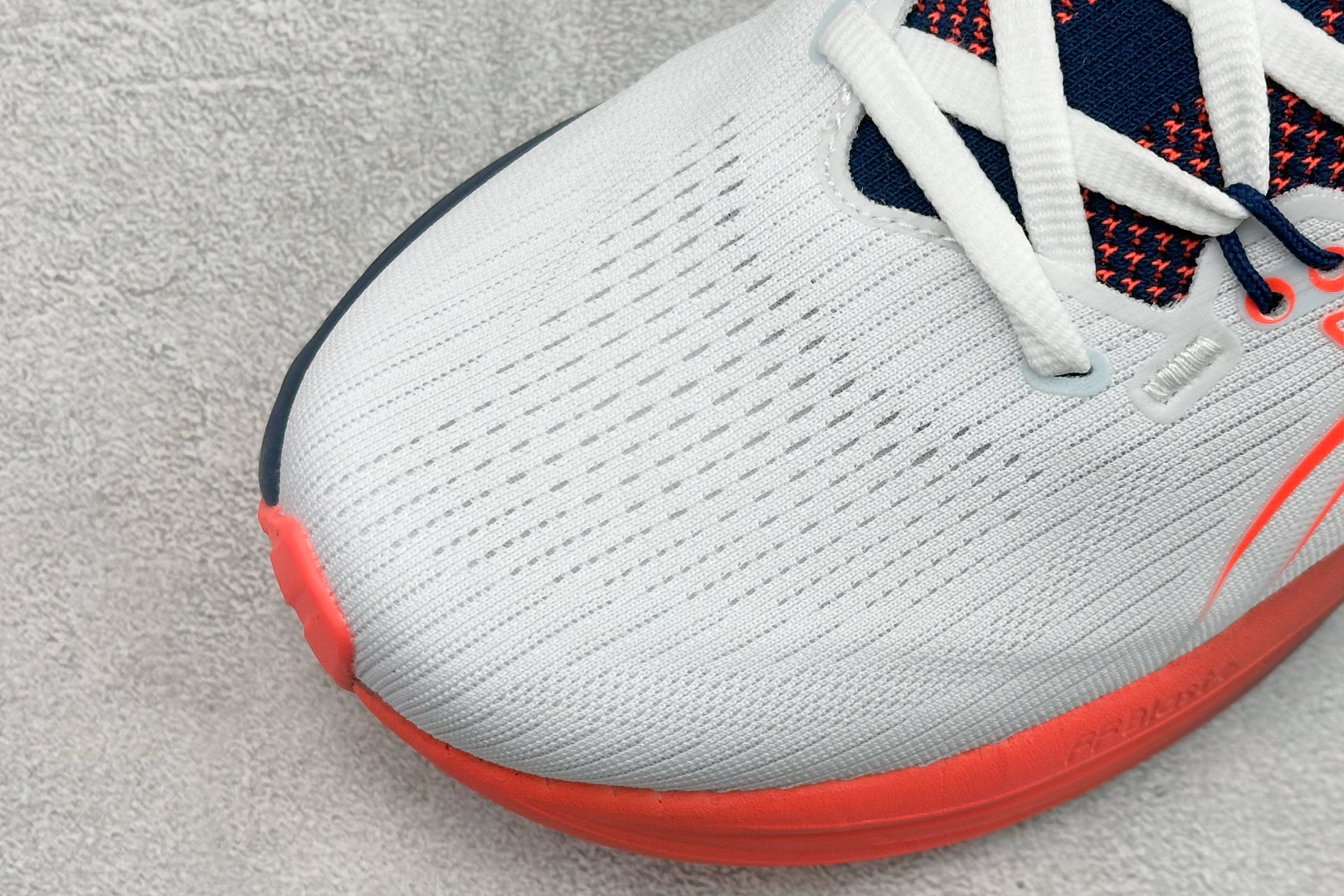 Asics Gel-Nimbus 28 亚瑟士复古透气休闲鞋缓震耐磨跑步鞋 1011C145-003