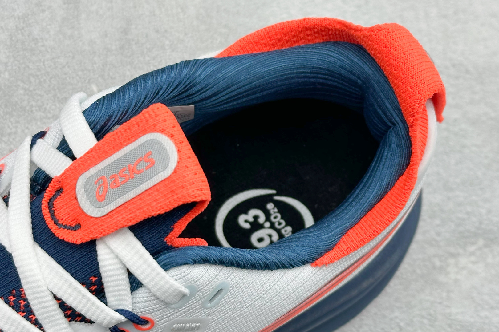 Asics Gel-Nimbus 28 亚瑟士复古透气休闲鞋缓震耐磨跑步鞋 1011C145-003