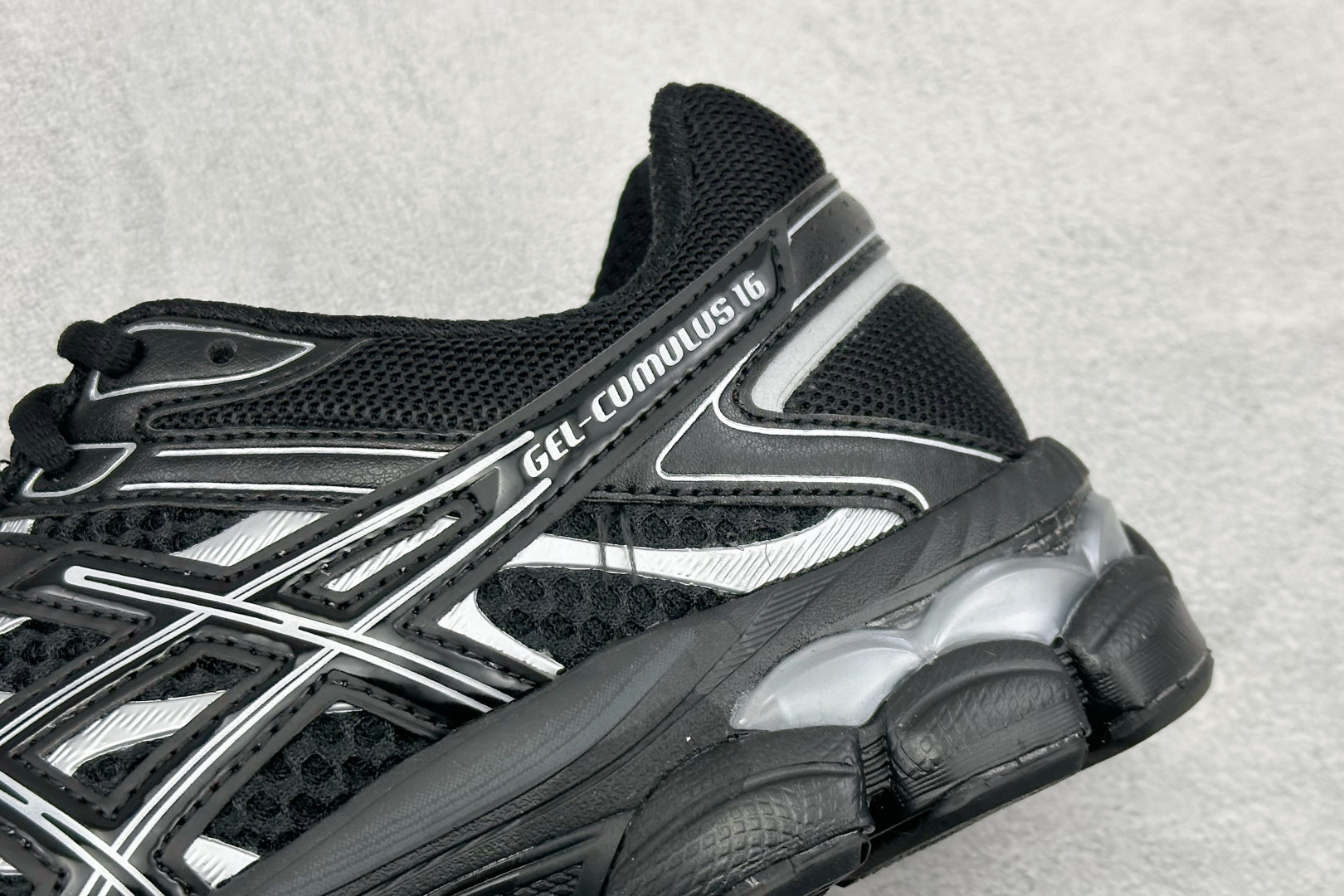 210 Asics Gel-Cumulus 16 亚瑟士复古透气休闲缓震耐磨跑步鞋 1203A733-002-Chinese UA Cheap High Quatity Brand Clothes Bags handbags Sneakers wholesale wholesaler seller from China Factory suppliers Fashion Clothing Shoes best Quality Beautiful Price 210 Asics Gel-Cumulus 16 亚瑟士复古透气休闲缓震耐磨跑步鞋 1203A733-002