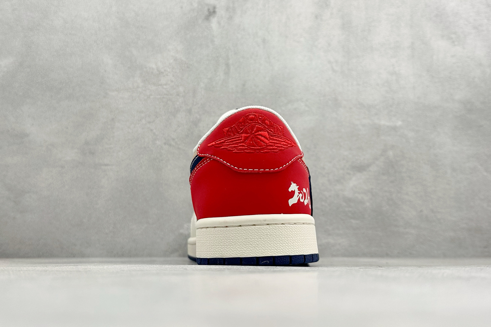 260 Air Jordan 1 Low 2026 丙午马年限定款 鞋身融入祥云 + 马形暗纹刺绣 JY6988-145-Chinese UA Cheap High Quatity Brand Clothes Bags handbags Sneakers wholesale wholesaler seller from China Factory suppliers Fashion Clothing Shoes best Quality Beautiful Price 260 Air Jordan 1 Low 2026 丙午马年限定款 鞋身融入祥云 + 马形暗纹刺绣 JY6988-145