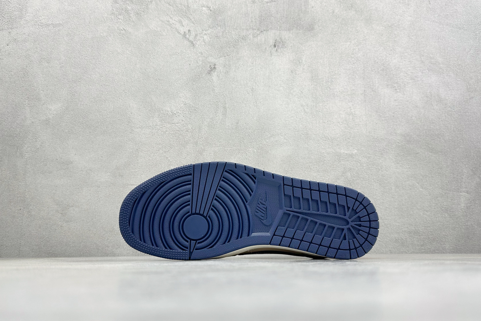 260 Air Jordan 1 Low 2026 丙午马年限定款 鞋身融入祥云 + 马形暗纹刺绣 JY6988-145-Chinese UA Cheap High Quatity Brand Clothes Bags handbags Sneakers wholesale wholesaler seller from China Factory suppliers Fashion Clothing Shoes best Quality Beautiful Price 260 Air Jordan 1 Low 2026 丙午马年限定款 鞋身融入祥云 + 马形暗纹刺绣 JY6988-145
