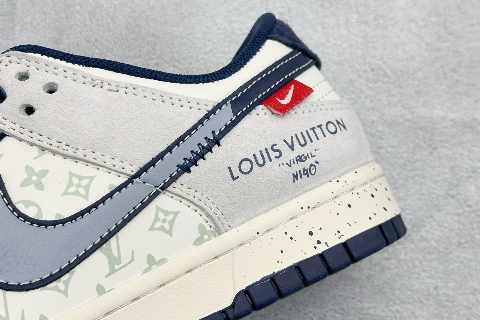 260 Nike Dunk Low Retro LV联名 周年高端定制 低帮休闲板鞋 YX5066-409-Chinese UA Cheap High Quatity Brand Clothes Bags handbags Sneakers wholesale wholesaler seller from China Factory suppliers Fashion Clothing Shoes best Quality Beautiful Price 260 Nike Dunk Low Retro LV联名 周年高端定制 低帮休闲板鞋 YX5066-409