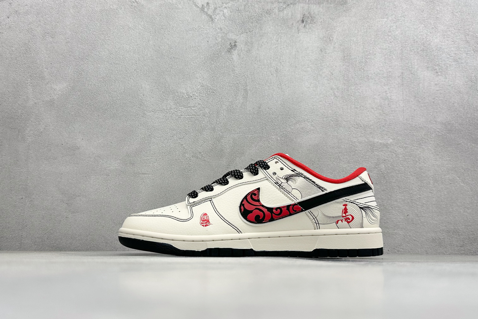 260 Nike Dunk Low 2026 丙午马年限定款 Swoosh 标识融入红黑撞色的中式祥云纹样 YX5066-416-Chinese UA Cheap High Quatity Brand Clothes Bags handbags Sneakers wholesale wholesaler seller from China Factory suppliers Fashion Clothing Shoes best Quality Beautiful Price 260 Nike Dunk Low 2026 丙午马年限定款 Swoosh 标识融入红黑撞色的中式祥云纹样 YX5066-416