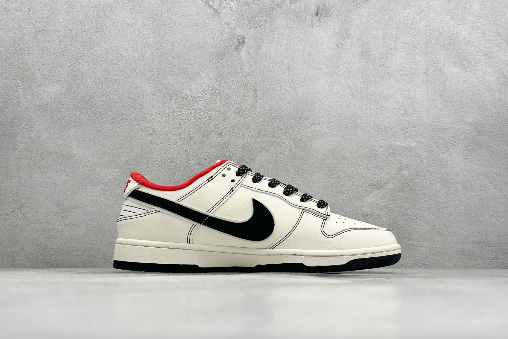 260 Nike Dunk Low 2026 丙午马年限定款 Swoosh 标识融入红黑撞色的中式祥云纹样 YX5066-416-Chinese UA Cheap High Quatity Brand Clothes Bags handbags Sneakers wholesale wholesaler seller from China Factory suppliers Fashion Clothing Shoes best Quality Beautiful Price 260 Nike Dunk Low 2026 丙午马年限定款 Swoosh 标识融入红黑撞色的中式祥云纹样 YX5066-416
