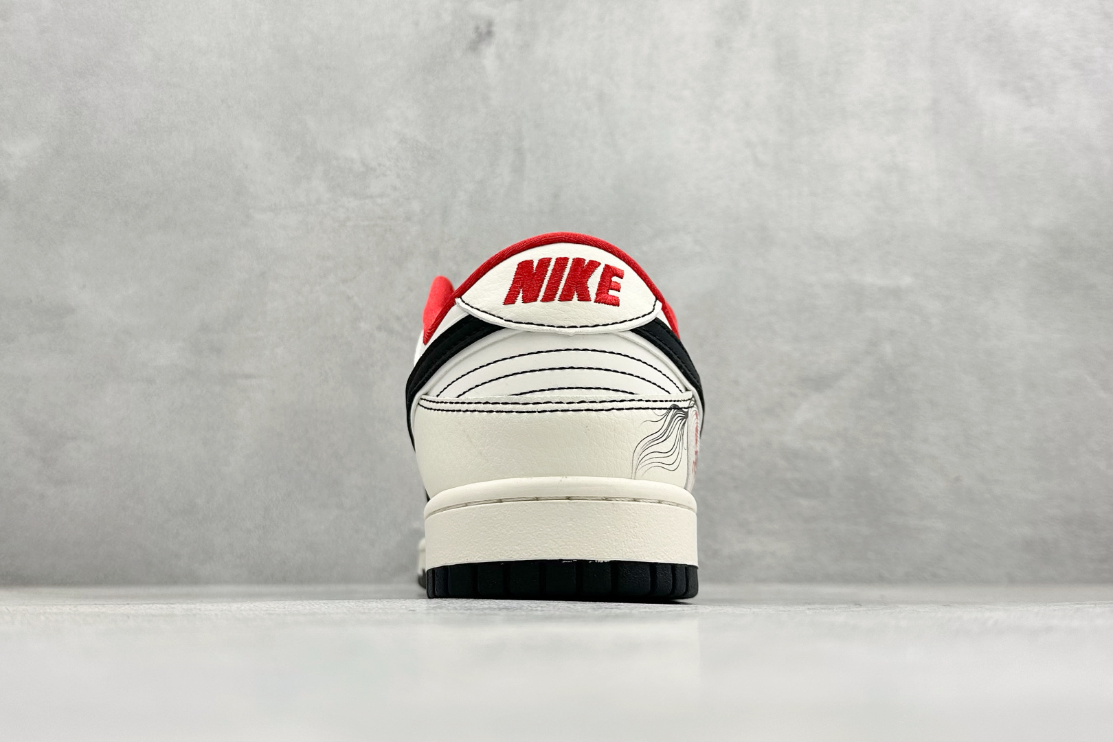 260 Nike Dunk Low 2026 丙午马年限定款 Swoosh 标识融入红黑撞色的中式祥云纹样 YX5066-416-Chinese UA Cheap High Quatity Brand Clothes Bags handbags Sneakers wholesale wholesaler seller from China Factory suppliers Fashion Clothing Shoes best Quality Beautiful Price 260 Nike Dunk Low 2026 丙午马年限定款 Swoosh 标识融入红黑撞色的中式祥云纹样 YX5066-416