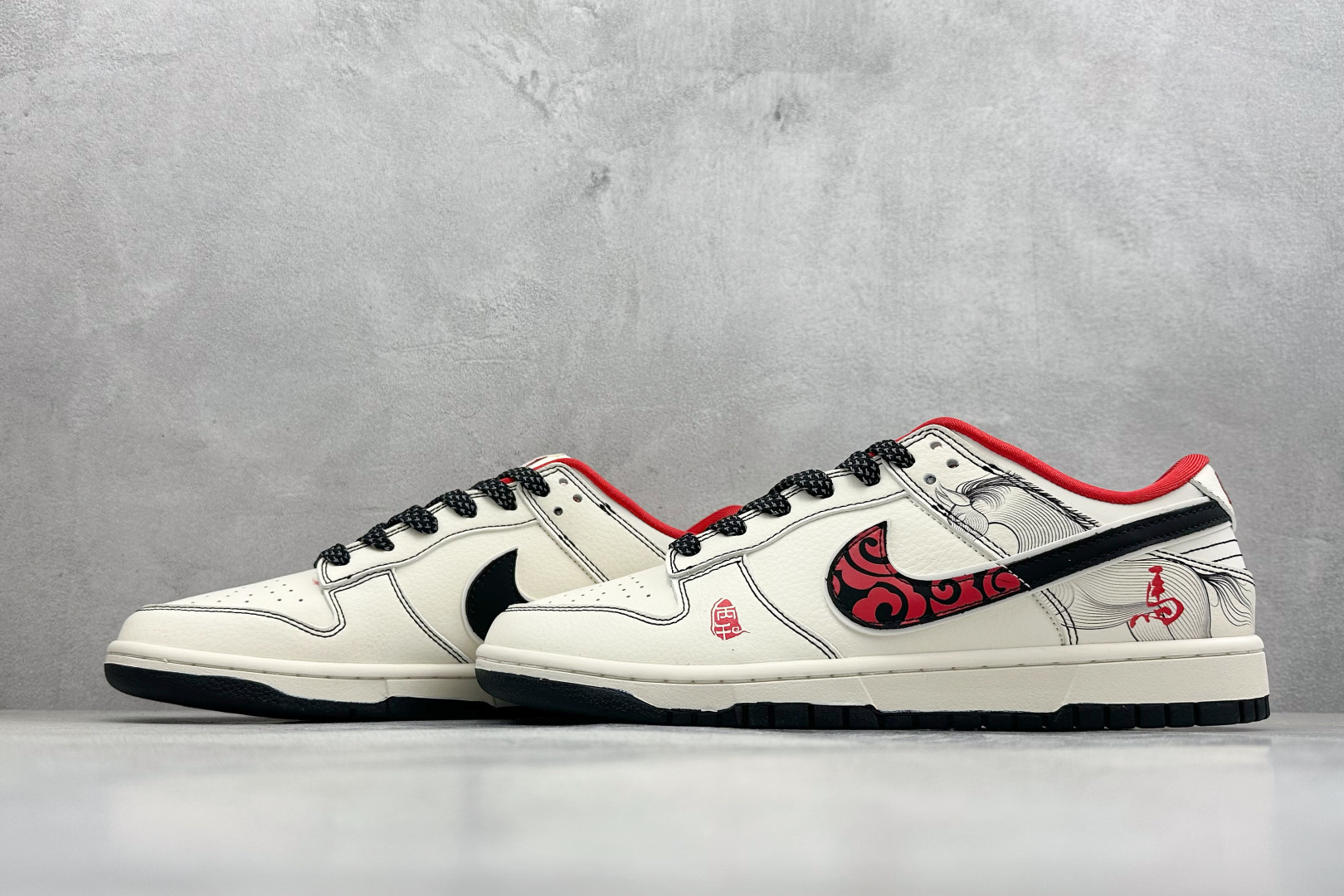260 Nike Dunk Low 2026 丙午马年限定款 Swoosh 标识融入红黑撞色的中式祥云纹样 YX5066-416-Chinese UA Cheap High Quatity Brand Clothes Bags handbags Sneakers wholesale wholesaler seller from China Factory suppliers Fashion Clothing Shoes best Quality Beautiful Price 260 Nike Dunk Low 2026 丙午马年限定款 Swoosh 标识融入红黑撞色的中式祥云纹样 YX5066-416