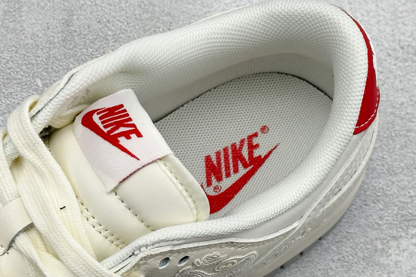 260 Nike Dunk Low Retro 马年限定 周年高端定制 低帮休闲板鞋 XT6988-158-Chinese UA Cheap High Quatity Brand Clothes Bags handbags Sneakers wholesale wholesaler seller from China Factory suppliers Fashion Clothing Shoes best Quality Beautiful Price 260 Nike Dunk Low Retro 马年限定 周年高端定制 低帮休闲板鞋 XT6988-158