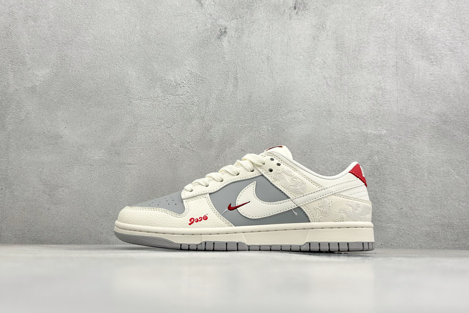 260 Nike Dunk Low Retro 马年限定 周年高端定制 低帮休闲板鞋 XT6988-158-Chinese UA Cheap High Quatity Brand Clothes Bags handbags Sneakers wholesale wholesaler seller from China Factory suppliers Fashion Clothing Shoes best Quality Beautiful Price 260 Nike Dunk Low Retro 马年限定 周年高端定制 低帮休闲板鞋 XT6988-158