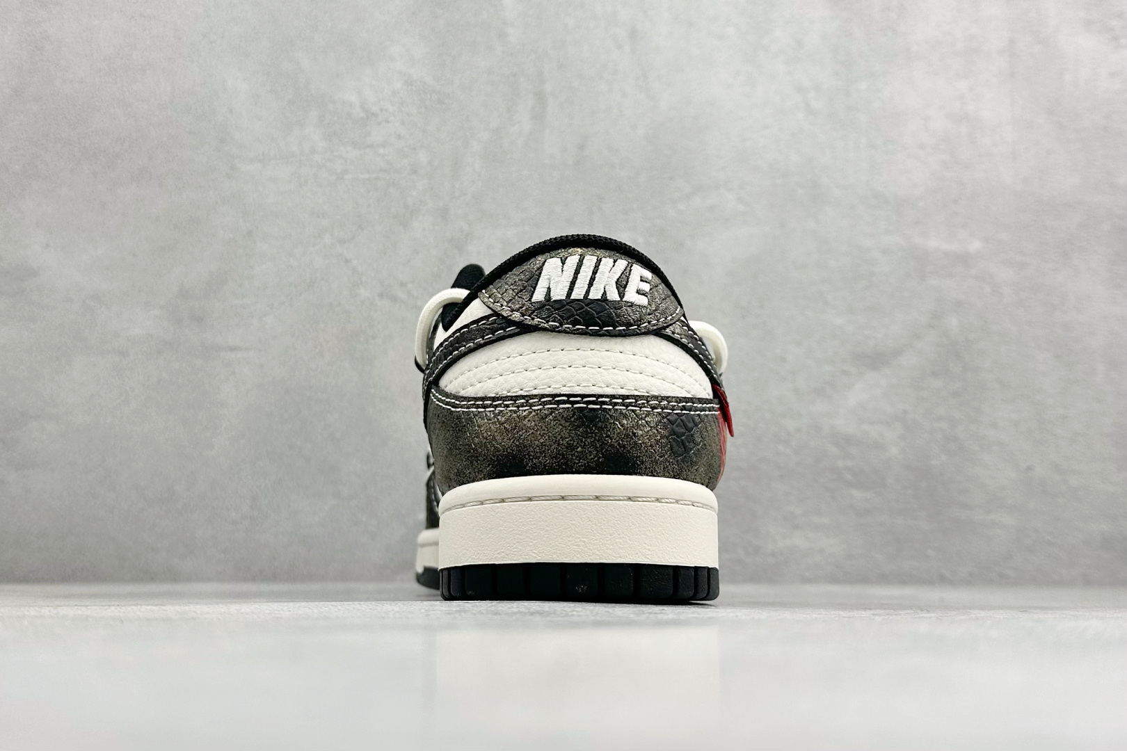 280 Nike Dunk Low Retro 绑带马年限定 周年高端定制 低帮休闲板鞋 YX5066-C10