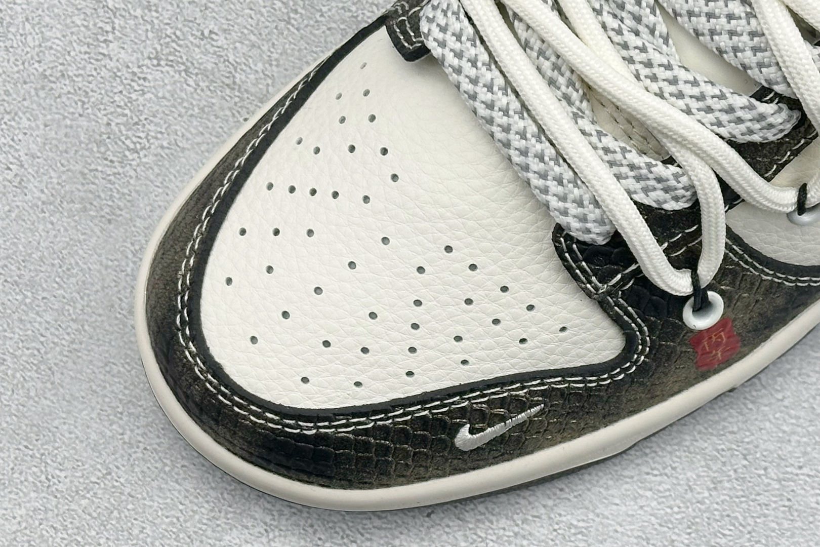 280 Nike Dunk Low Retro 绑带马年限定 周年高端定制 低帮休闲板鞋 YX5066-C10