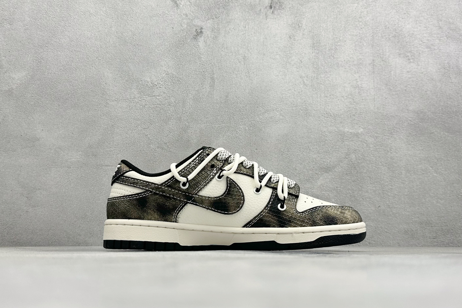 280 Nike Dunk Low Retro 绑带马年限定 周年高端定制 低帮休闲板鞋 YX5066-C10
