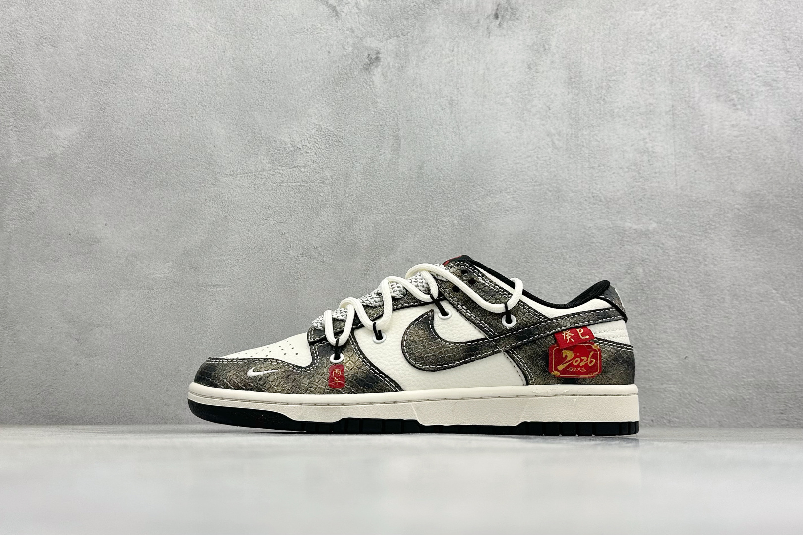 280 Nike Dunk Low Retro 绑带马年限定 周年高端定制 低帮休闲板鞋 YX5066-C10