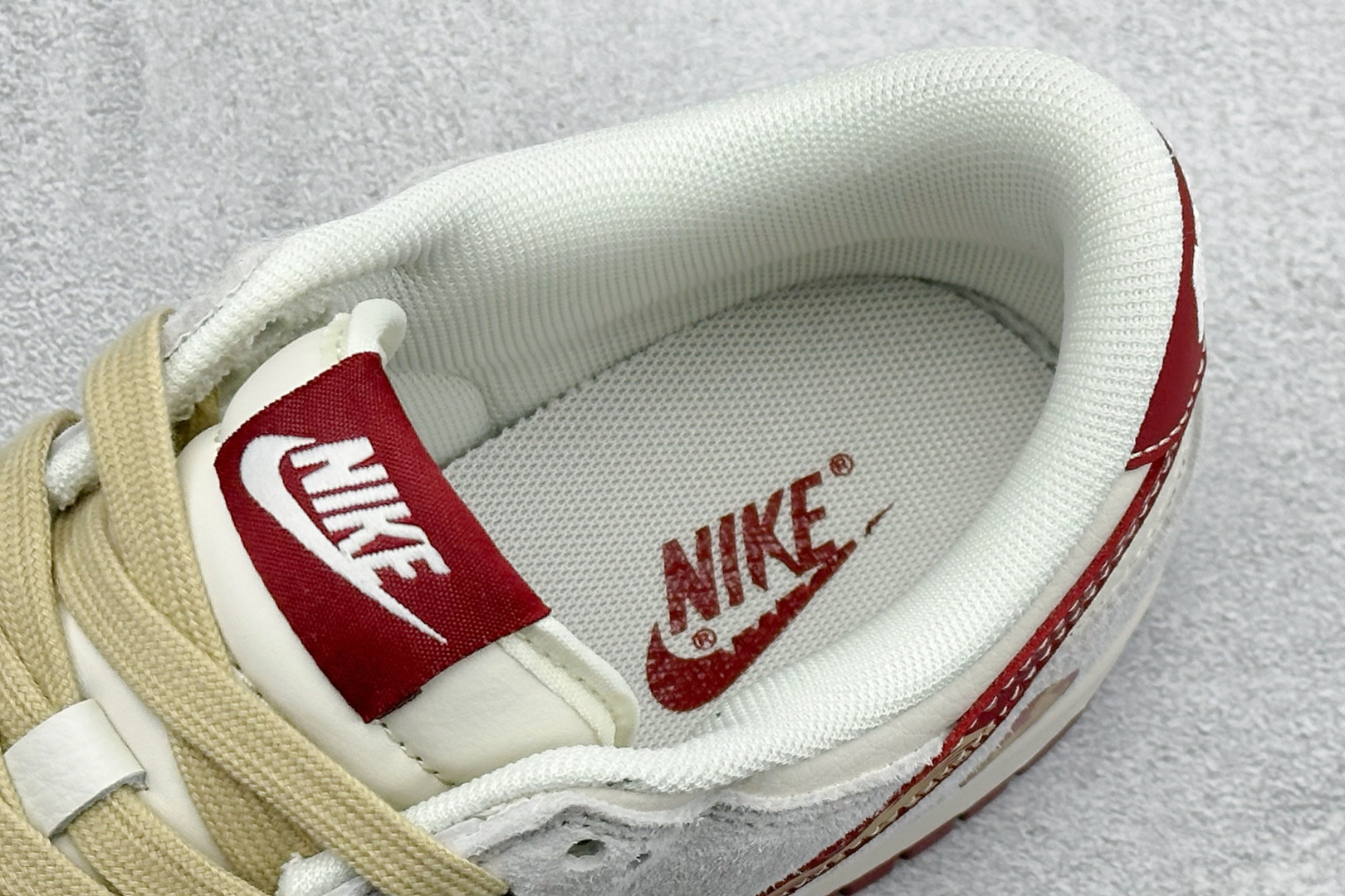 260 Nike Dunk Low Retro 马年限定 周年高端定制 低帮休闲板鞋 LX1988-816-Chinese UA Cheap High Quatity Brand Clothes Bags handbags Sneakers wholesale wholesaler seller from China Factory suppliers Fashion Clothing Shoes best Quality Beautiful Price 260 Nike Dunk Low Retro 马年限定 周年高端定制 低帮休闲板鞋 LX1988-816