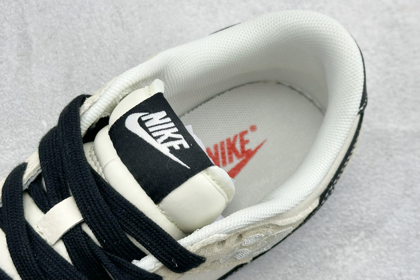 260 Nike Dunk Low Retro 马年限定 周年高端定制 低帮休闲板鞋 ZH2598-802-Chinese UA Cheap High Quatity Brand Clothes Bags handbags Sneakers wholesale wholesaler seller from China Factory suppliers Fashion Clothing Shoes best Quality Beautiful Price 260 Nike Dunk Low Retro 马年限定 周年高端定制 低帮休闲板鞋 ZH2598-802