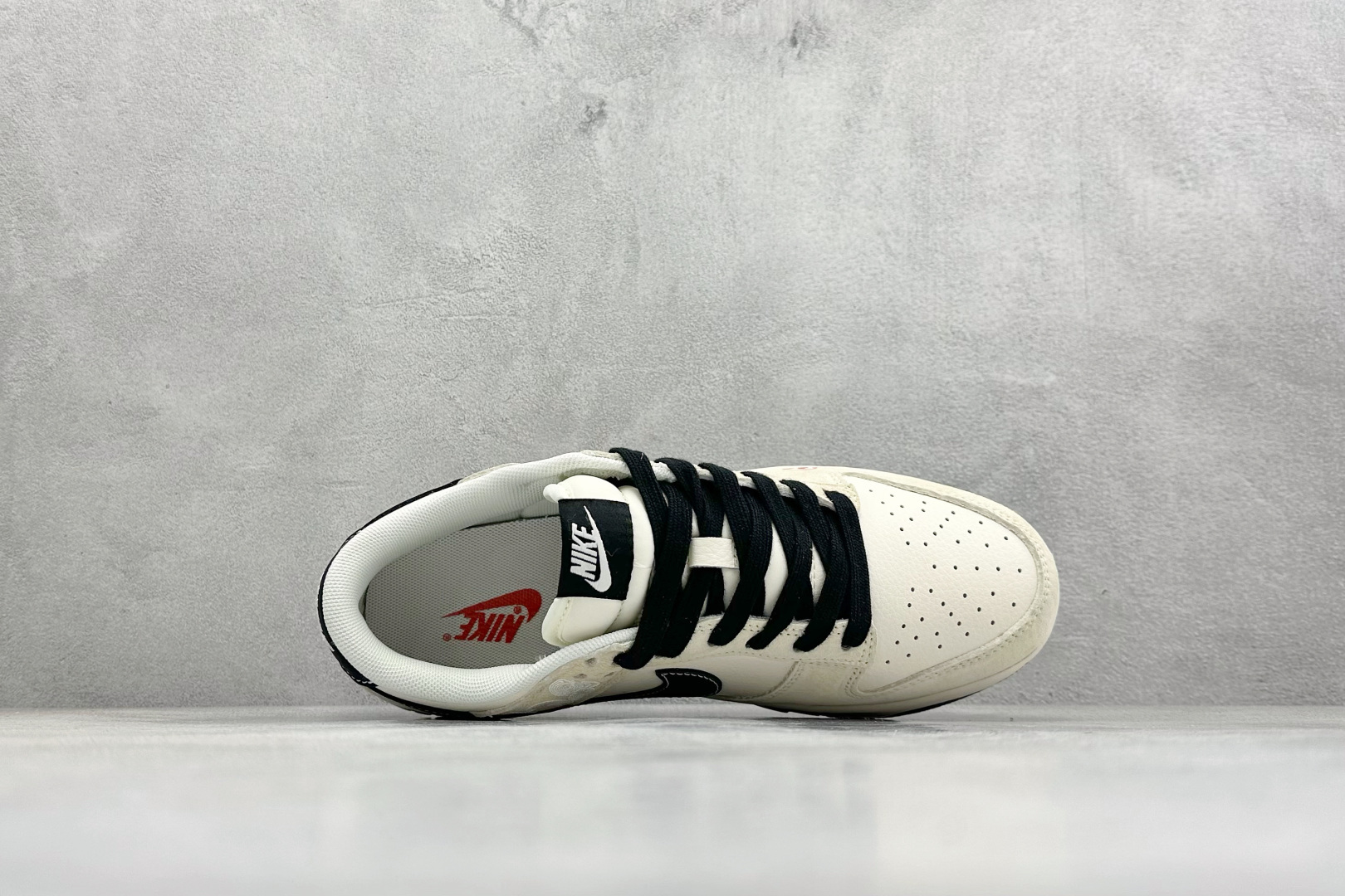 260 Nike Dunk Low Retro 马年限定 周年高端定制 低帮休闲板鞋 ZH2598-802-Chinese UA Cheap High Quatity Brand Clothes Bags handbags Sneakers wholesale wholesaler seller from China Factory suppliers Fashion Clothing Shoes best Quality Beautiful Price 260 Nike Dunk Low Retro 马年限定 周年高端定制 低帮休闲板鞋 ZH2598-802