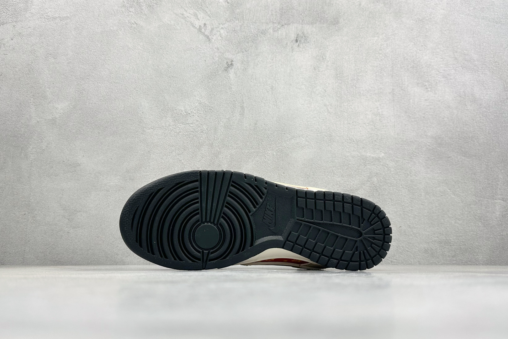 260 Nike Dunk Low Retro 马年限定 周年高端定制 低帮休闲板鞋 FC1688-245-Chinese UA Cheap High Quatity Brand Clothes Bags handbags Sneakers wholesale wholesaler seller from China Factory suppliers Fashion Clothing Shoes best Quality Beautiful Price 260 Nike Dunk Low Retro 马年限定 周年高端定制 低帮休闲板鞋 FC1688-245