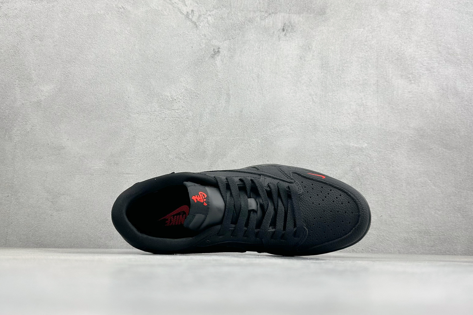 280 Travis Scott x Jordan 1 Low “马年限定-黑红” 倒勾低帮休闲版本 YF9511-502-Chinese UA Cheap High Quatity Brand Clothes Bags handbags Sneakers wholesale wholesaler seller from China Factory suppliers Fashion Clothing Shoes best Quality Beautiful Price 280 Travis Scott x Jordan 1 Low “马年限定-黑红” 倒勾低帮休闲版本 YF9511-502