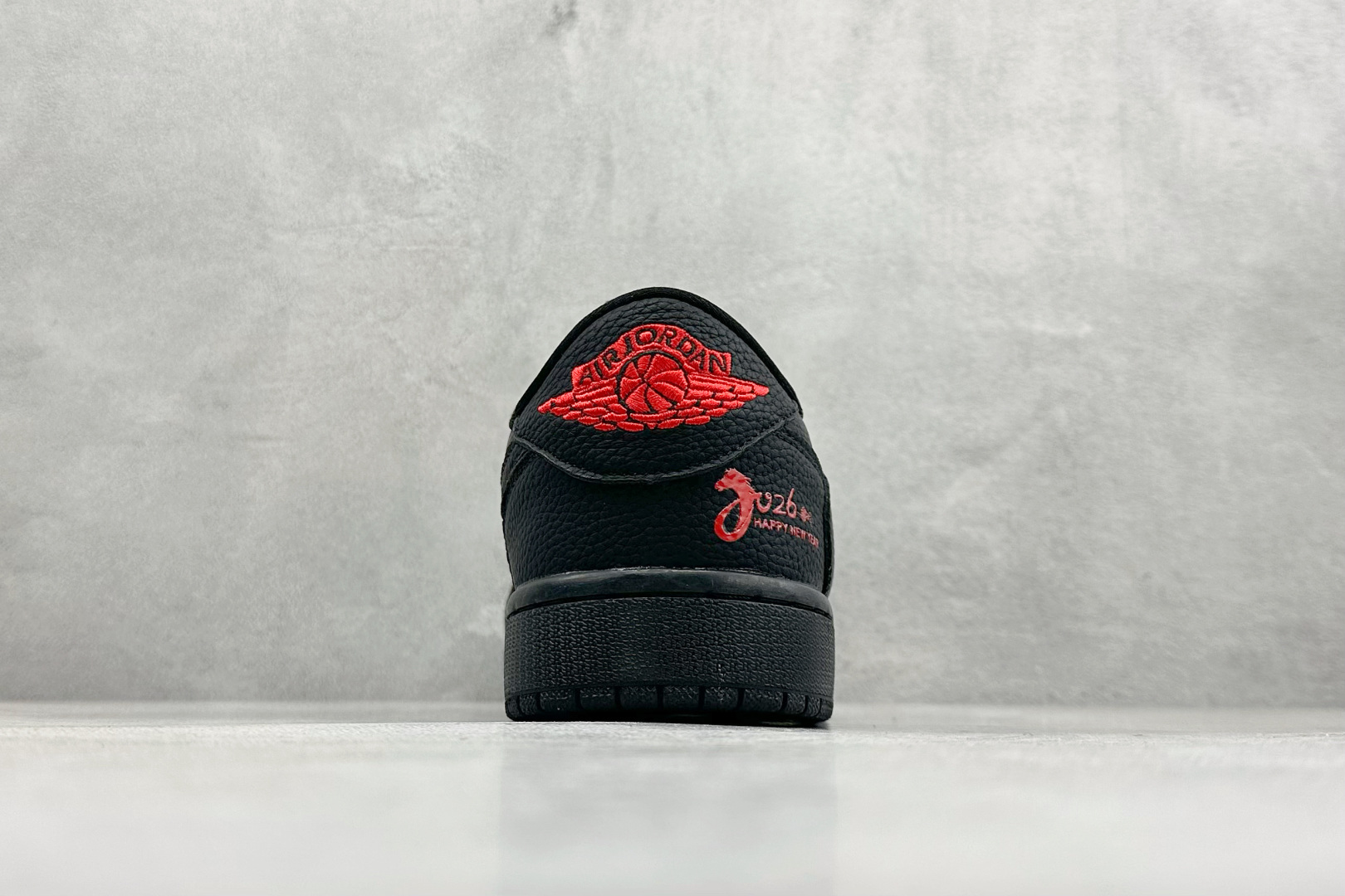 280 Travis Scott x Jordan 1 Low “马年限定-黑红” 倒勾低帮休闲版本 YF9511-502-Chinese UA Cheap High Quatity Brand Clothes Bags handbags Sneakers wholesale wholesaler seller from China Factory suppliers Fashion Clothing Shoes best Quality Beautiful Price 280 Travis Scott x Jordan 1 Low “马年限定-黑红” 倒勾低帮休闲版本 YF9511-502