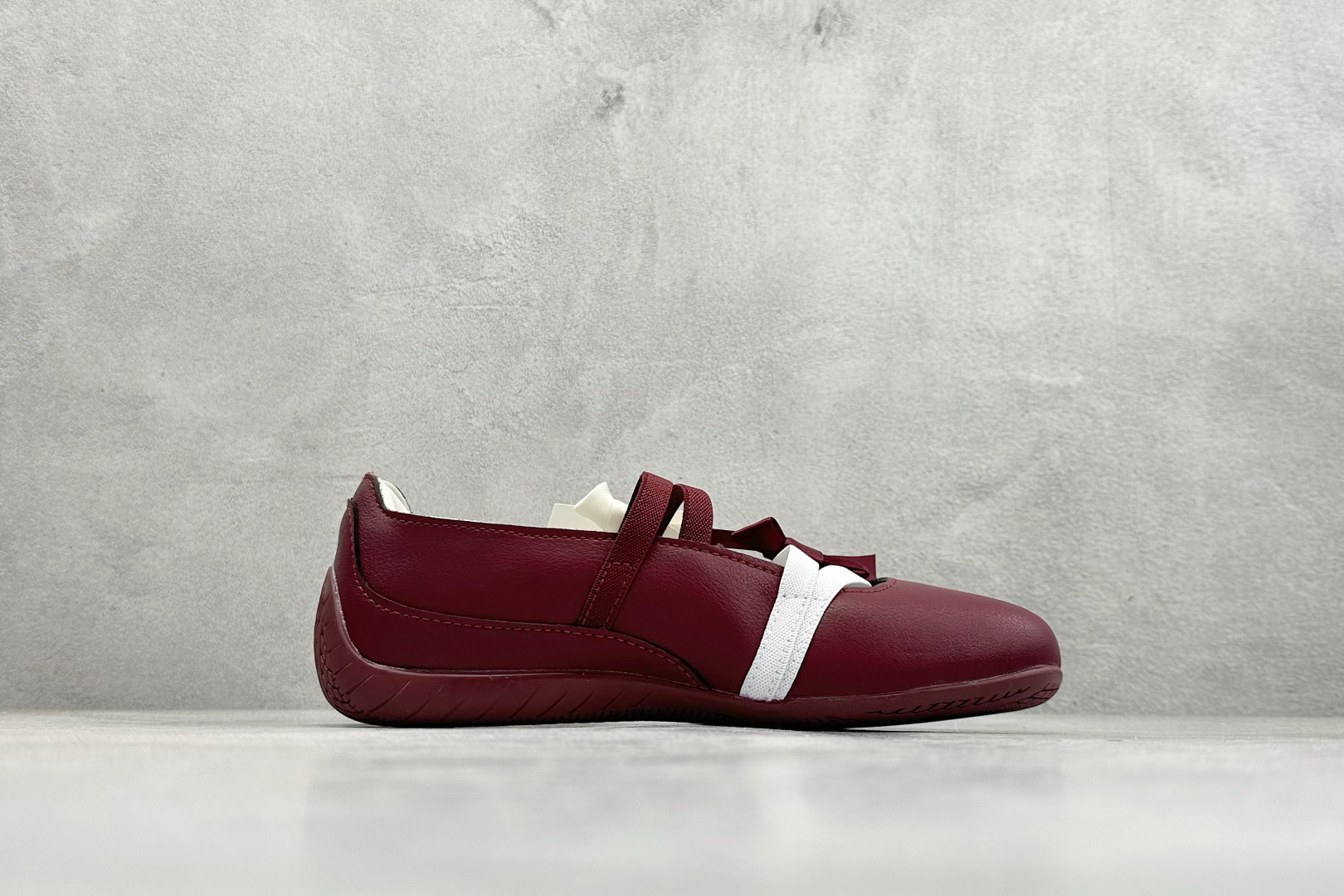 140 TG版PuMa Speedcat 彪马玛丽珍 舒适百搭 低帮 芭蕾鞋 408709-02-Chinese UA Cheap High Quatity Brand Clothes Bags handbags Sneakers wholesale wholesaler seller from China Factory suppliers Fashion Clothing Shoes best Quality Beautiful Price 140 TG版PuMa Speedcat 彪马玛丽珍 舒适百搭 低帮 芭蕾鞋 408709-02