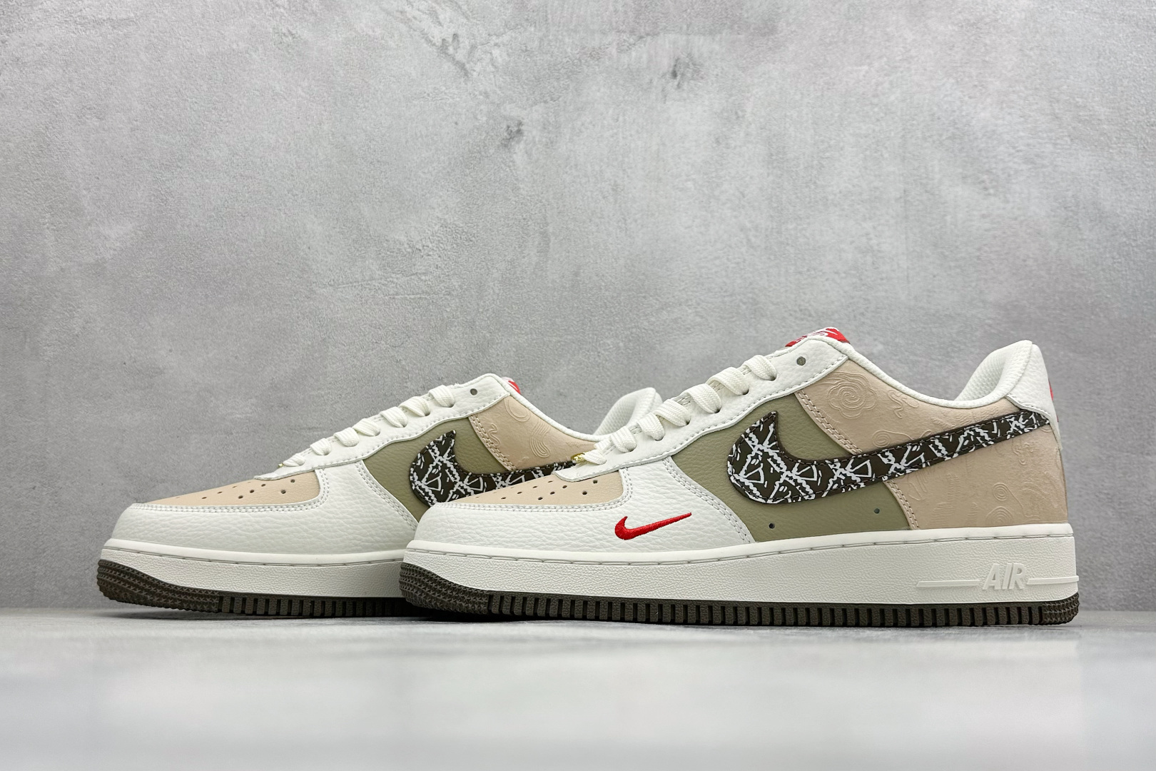 SC版NIke Air Force 1 '07 Low “马年限定--素褐凝烟” 空军一号低帮 运动鞋 NH0601-537