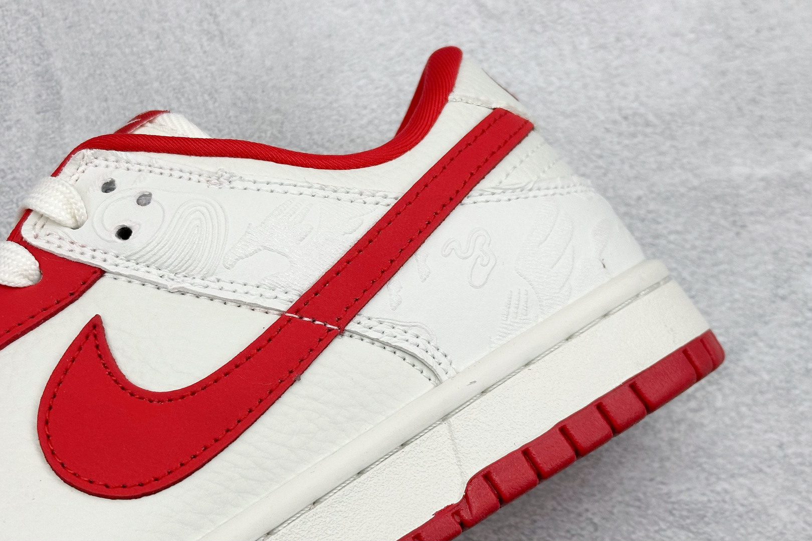 280 SC版Nike SB Dunk Low 马年限定 高端定制 低帮休闲板鞋 NH0601-490-Chinese UA Cheap High Quatity Brand Clothes Bags handbags Sneakers wholesale wholesaler seller from China Factory suppliers Fashion Clothing Shoes best Quality Beautiful Price 280 SC版Nike SB Dunk Low 马年限定 高端定制 低帮休闲板鞋 NH0601-490