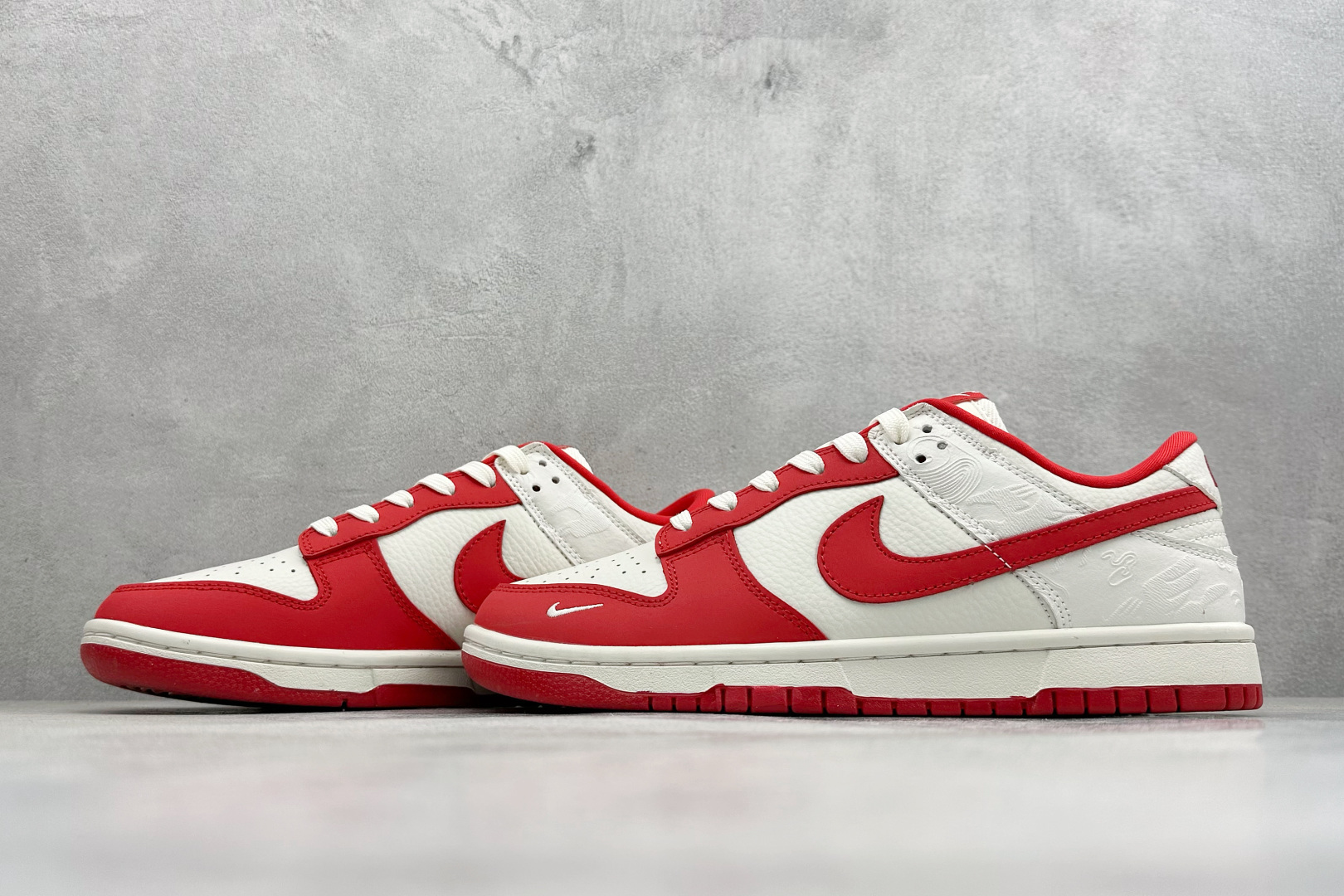 280 SC版Nike SB Dunk Low 马年限定 高端定制 低帮休闲板鞋 NH0601-490-Chinese UA Cheap High Quatity Brand Clothes Bags handbags Sneakers wholesale wholesaler seller from China Factory suppliers Fashion Clothing Shoes best Quality Beautiful Price 280 SC版Nike SB Dunk Low 马年限定 高端定制 低帮休闲板鞋 NH0601-490