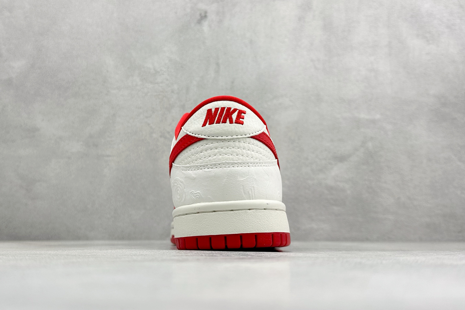 280 SC版Nike SB Dunk Low 马年限定 高端定制 低帮休闲板鞋 NH0601-490-Chinese UA Cheap High Quatity Brand Clothes Bags handbags Sneakers wholesale wholesaler seller from China Factory suppliers Fashion Clothing Shoes best Quality Beautiful Price 280 SC版Nike SB Dunk Low 马年限定 高端定制 低帮休闲板鞋 NH0601-490