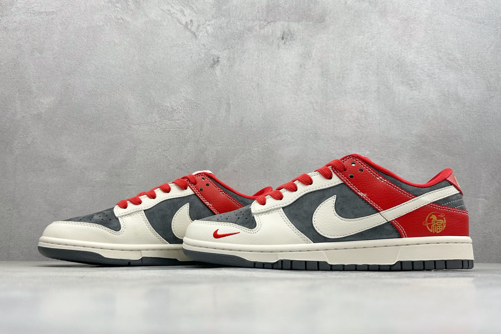 270 Nike SB Dunk Low 马年限定 高端定制 低帮休闲板鞋 HG0026-005-Chinese UA Cheap High Quatity Brand Clothes Bags handbags Sneakers wholesale wholesaler seller from China Factory suppliers Fashion Clothing Shoes best Quality Beautiful Price 270 Nike SB Dunk Low 马年限定 高端定制 低帮休闲板鞋 HG0026-005