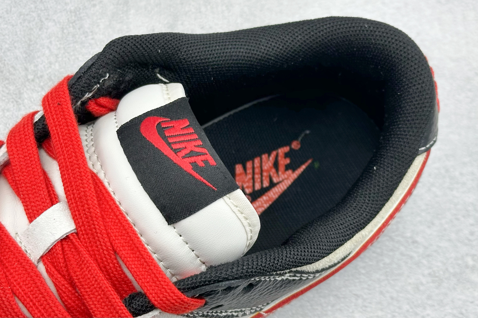 260 Nike SB Dunk Low 马年限定 高端定制 低帮休闲板鞋 ZH2598-801-Chinese UA Cheap High Quatity Brand Clothes Bags handbags Sneakers wholesale wholesaler seller from China Factory suppliers Fashion Clothing Shoes best Quality Beautiful Price 260 Nike SB Dunk Low 马年限定 高端定制 低帮休闲板鞋 ZH2598-801