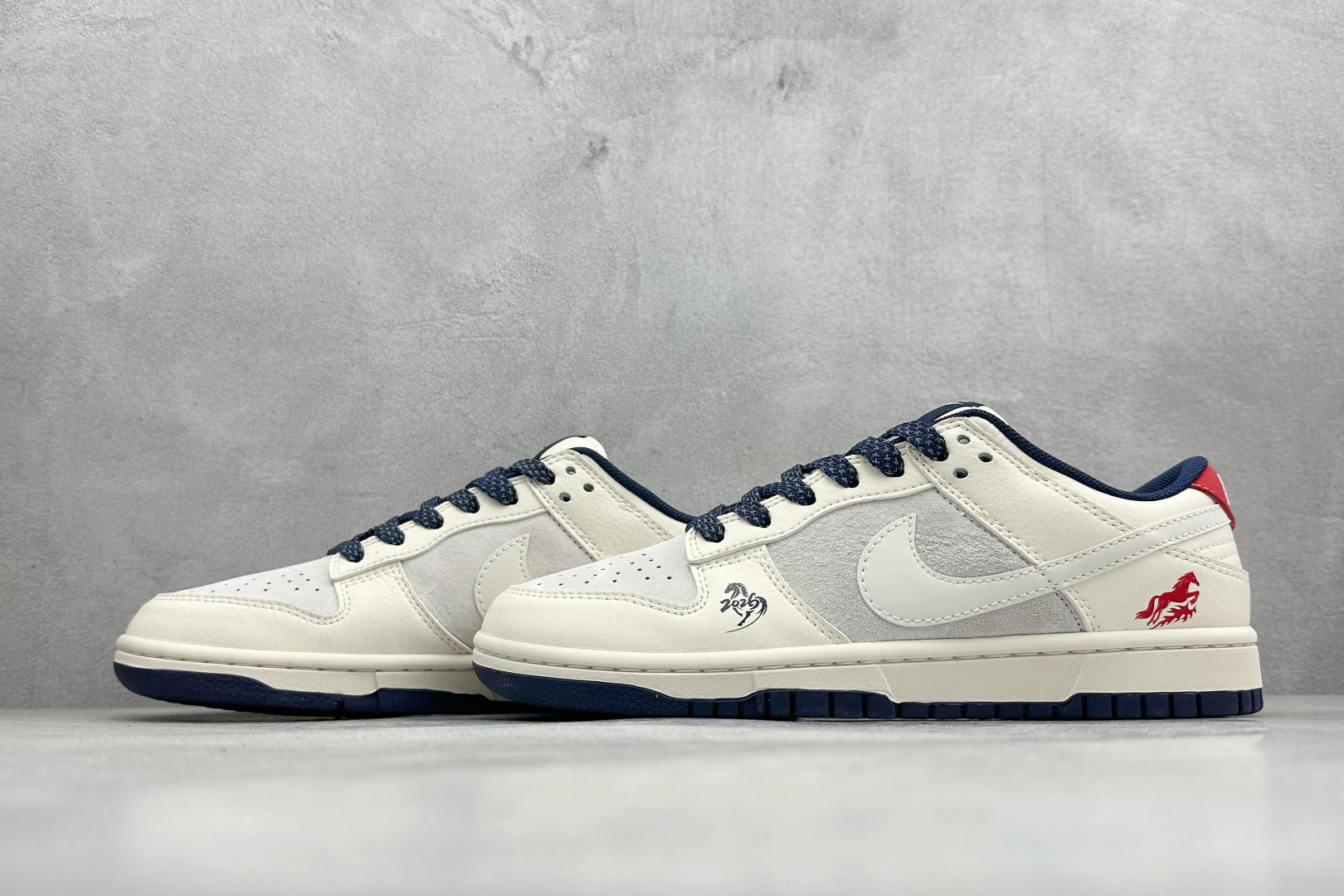 260 Nike SB Dunk Low 马年限定 高端定制 低帮休闲板鞋 ZH2598-804