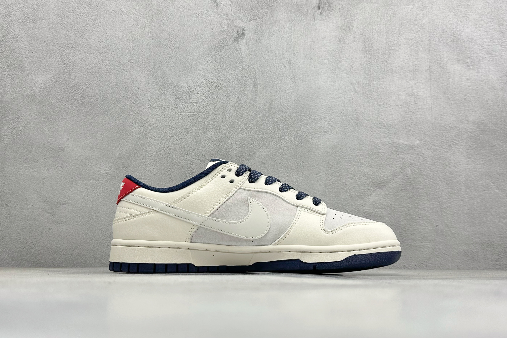 260 Nike SB Dunk Low 马年限定 高端定制 低帮休闲板鞋 ZH2598-804