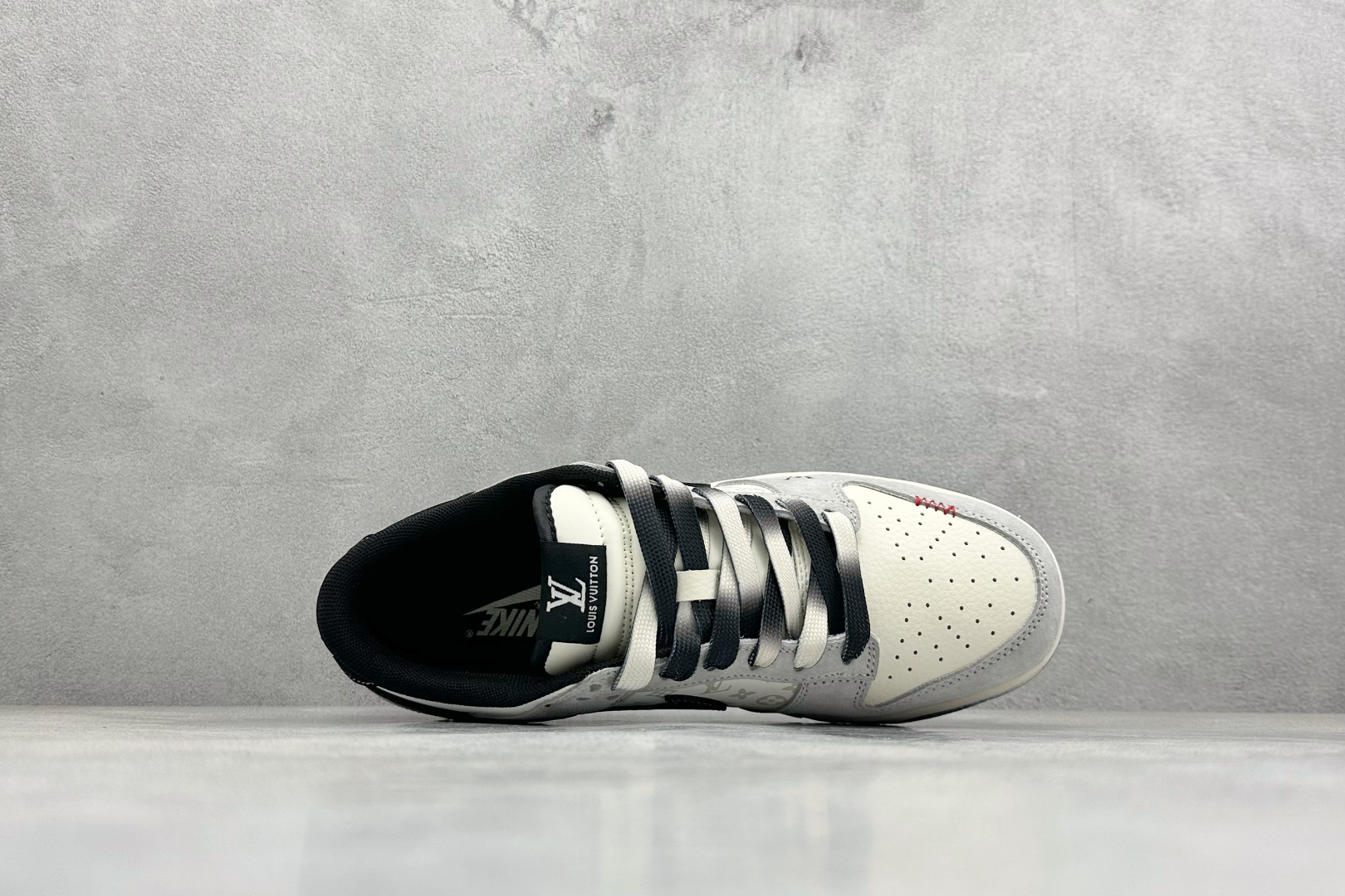 260 Nike SB Dunk Low Lv联名 高端定制 低帮休闲板鞋 YX5066-408