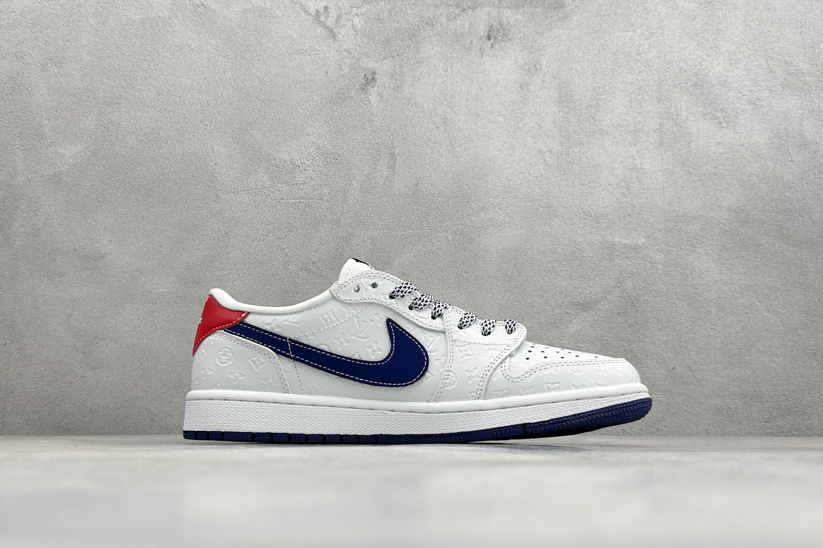 260 Air Jordan 1 Low AJ1 乔1 LV联名 高端定制 倒钩低帮复古篮球鞋 LD2028-062-Chinese UA Cheap High Quatity Brand Clothes Bags handbags Sneakers wholesale wholesaler seller from China Factory suppliers Fashion Clothing Shoes best Quality Beautiful Price 260 Air Jordan 1 Low AJ1 乔1 LV联名 高端定制 倒钩低帮复古篮球鞋 LD2028-062