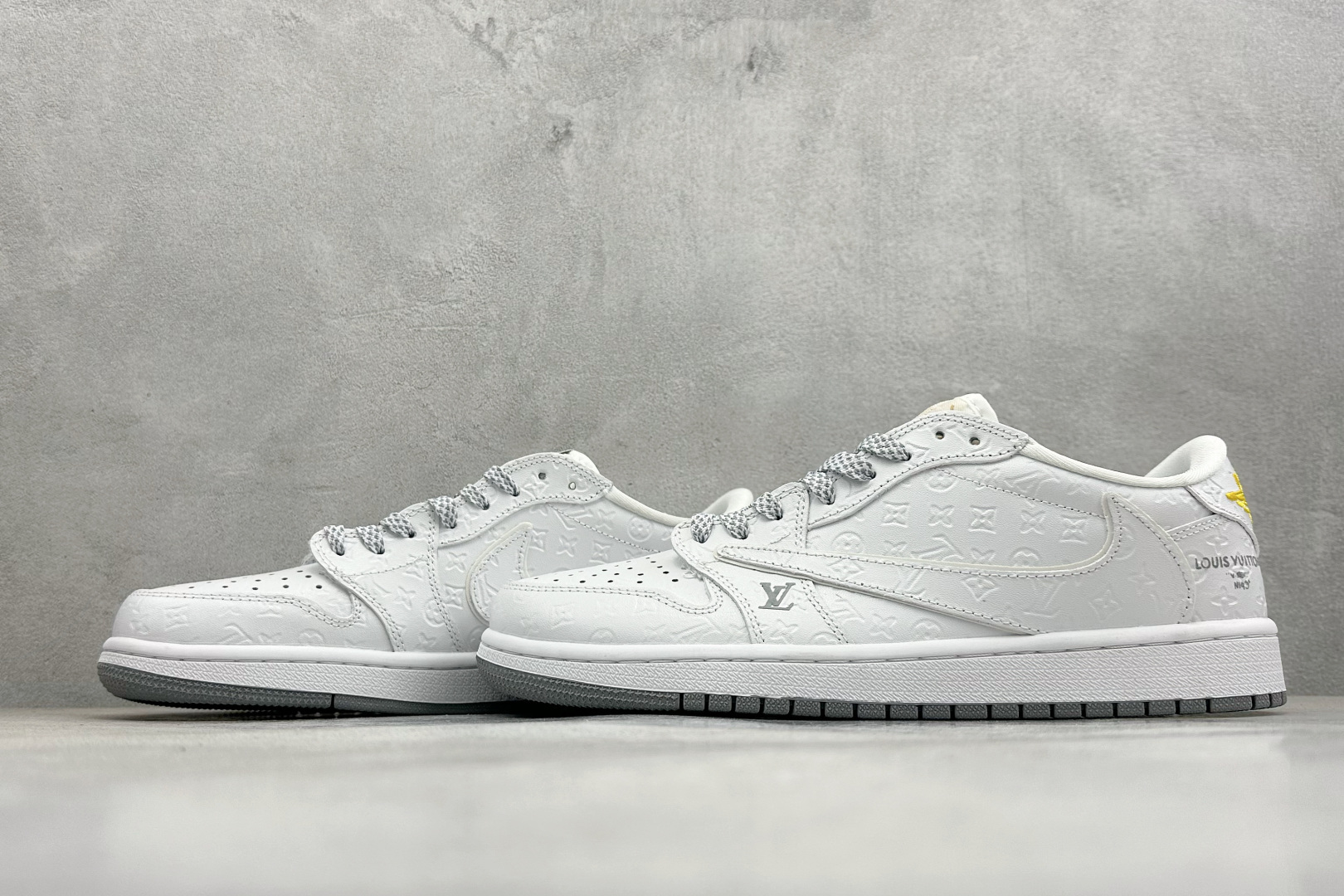 260 Air Jordan 1 Low AJ1 乔1 LV联名 高端定制 倒钩低帮复古篮球鞋 LD2028-061-Chinese UA Cheap High Quatity Brand Clothes Bags handbags Sneakers wholesale wholesaler seller from China Factory suppliers Fashion Clothing Shoes best Quality Beautiful Price 260 Air Jordan 1 Low AJ1 乔1 LV联名 高端定制 倒钩低帮复古篮球鞋 LD2028-061