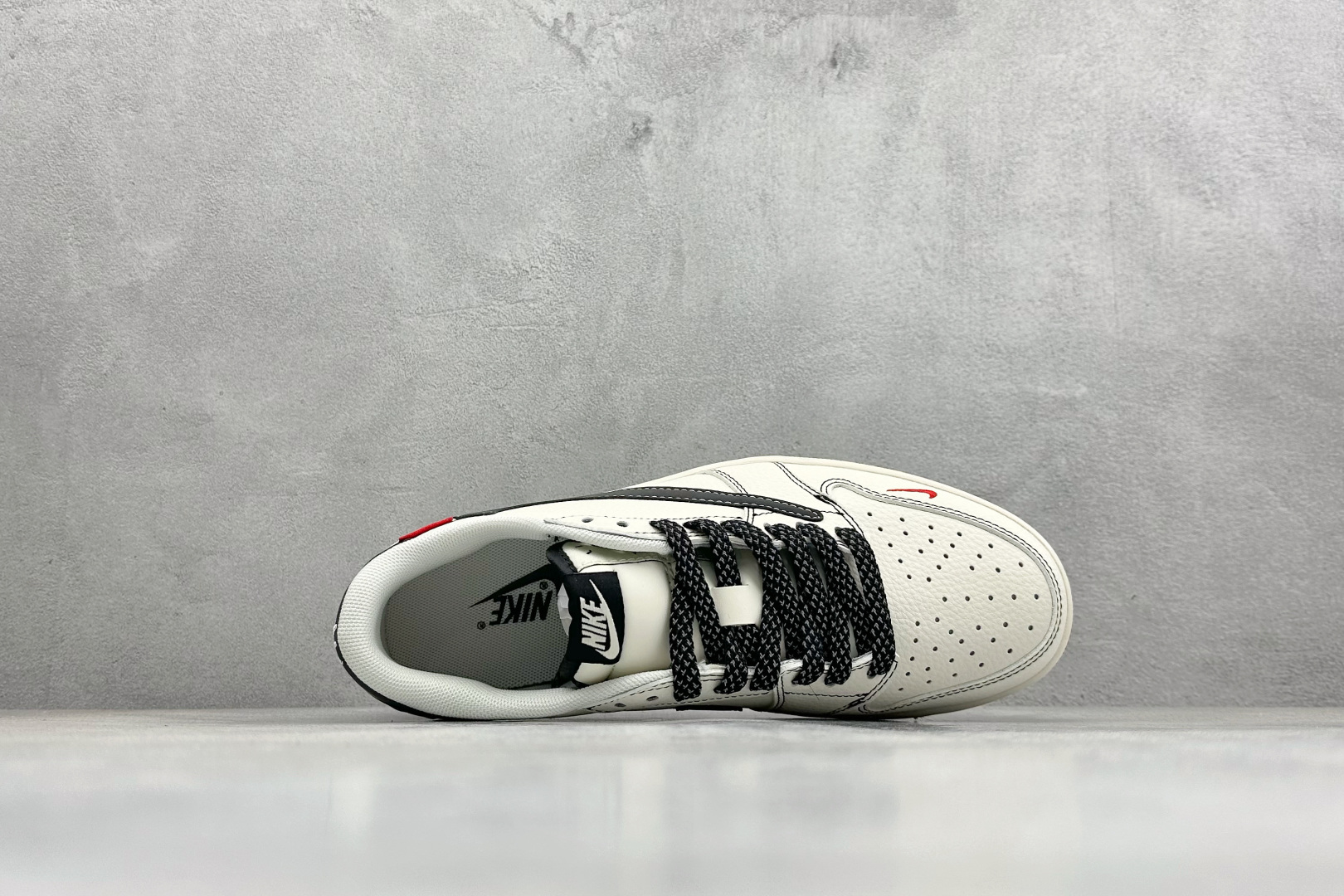 260 Air Jordan 1 Low AJ1 乔1 NK联名 高端定制 倒钩低帮复古篮球鞋 HH7518-088-Chinese UA Cheap High Quatity Brand Clothes Bags handbags Sneakers wholesale wholesaler seller from China Factory suppliers Fashion Clothing Shoes best Quality Beautiful Price 260 Air Jordan 1 Low AJ1 乔1 NK联名 高端定制 倒钩低帮复古篮球鞋 HH7518-088